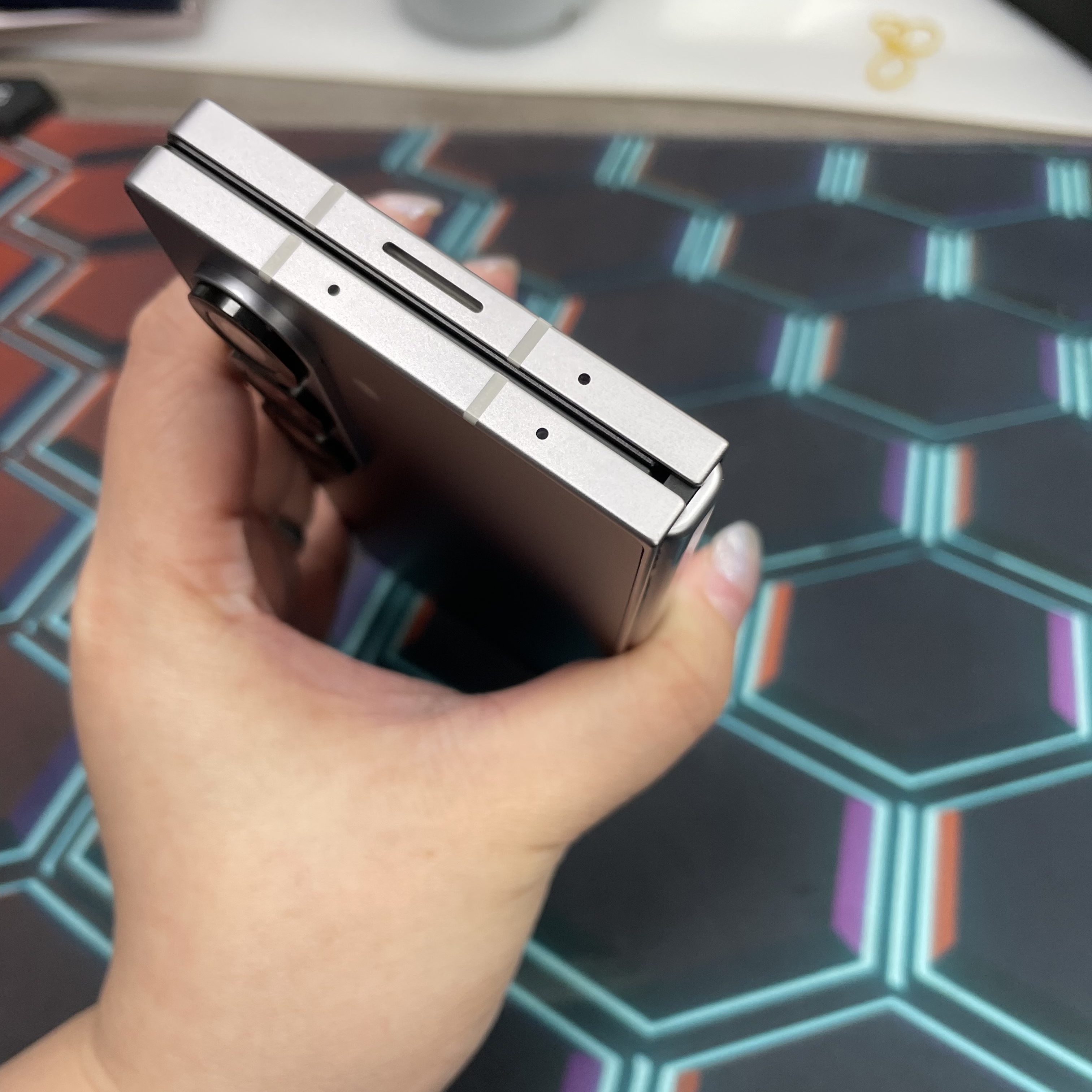 *7327 Galaxy Z Fold 6 勁靚機 12+256GB 銀色 sliver
