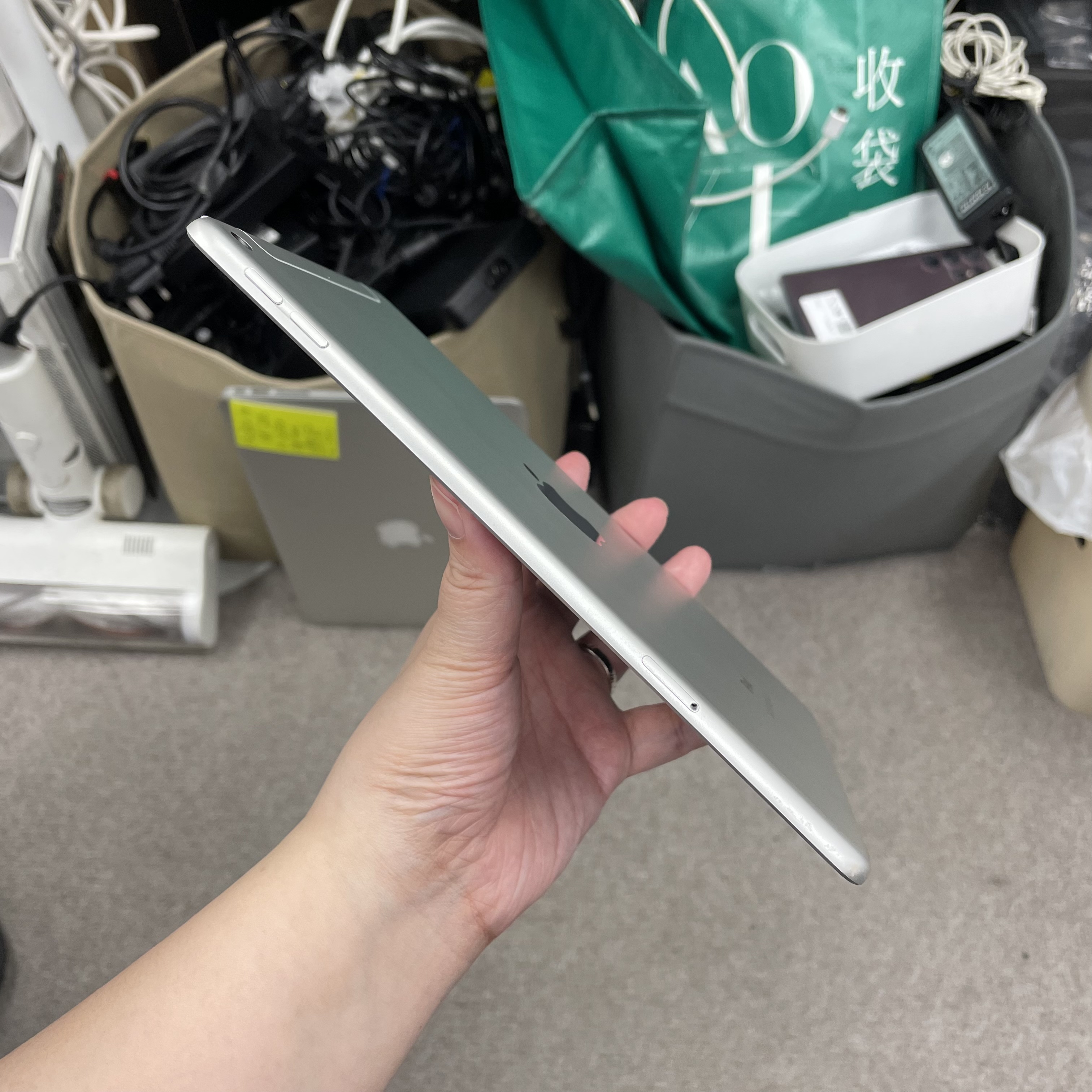 *483086 iPad mini 5 勁靚機 64GB 插卡版 銀色 sliver