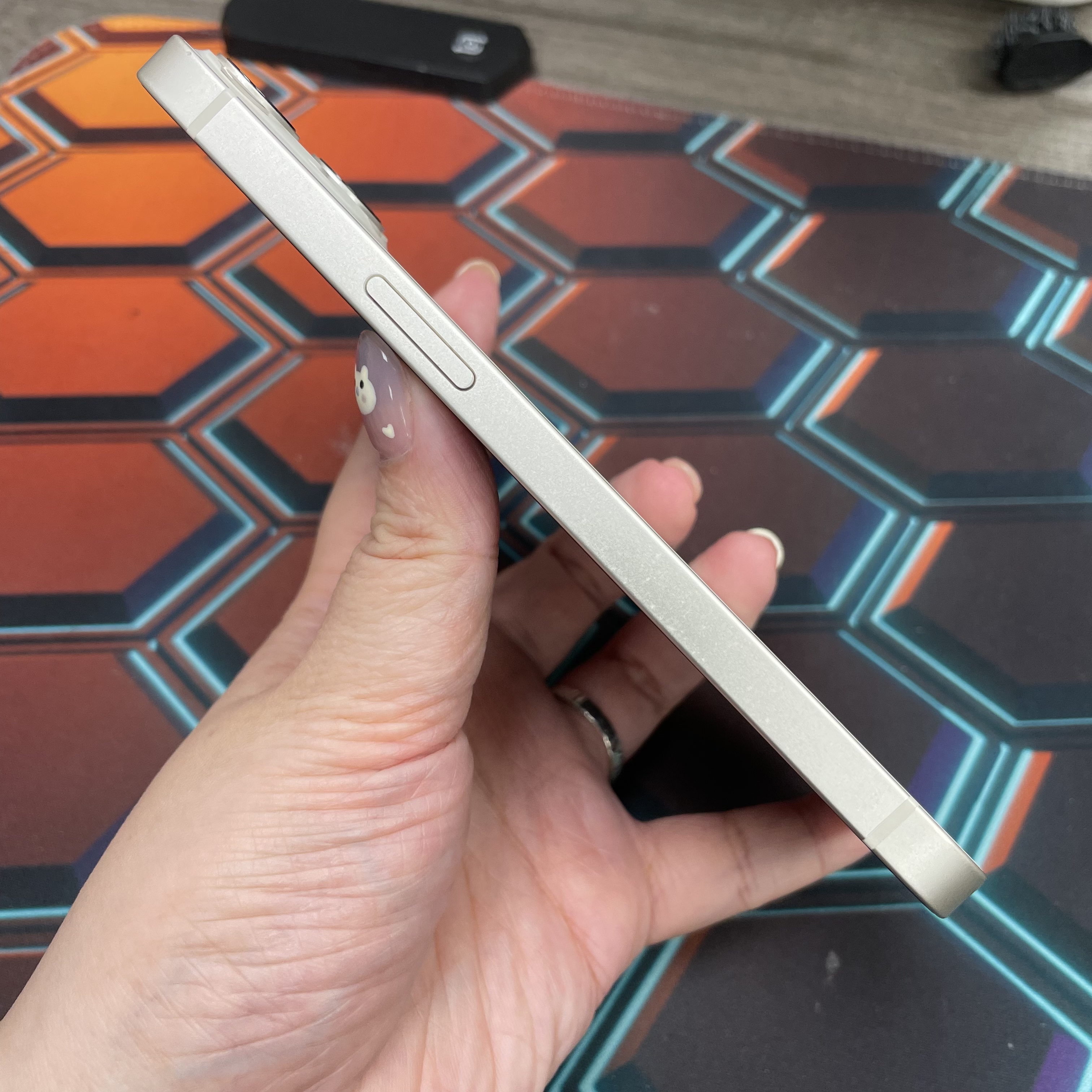 *6729 13 勁靚機 256GB 電73 白色 white