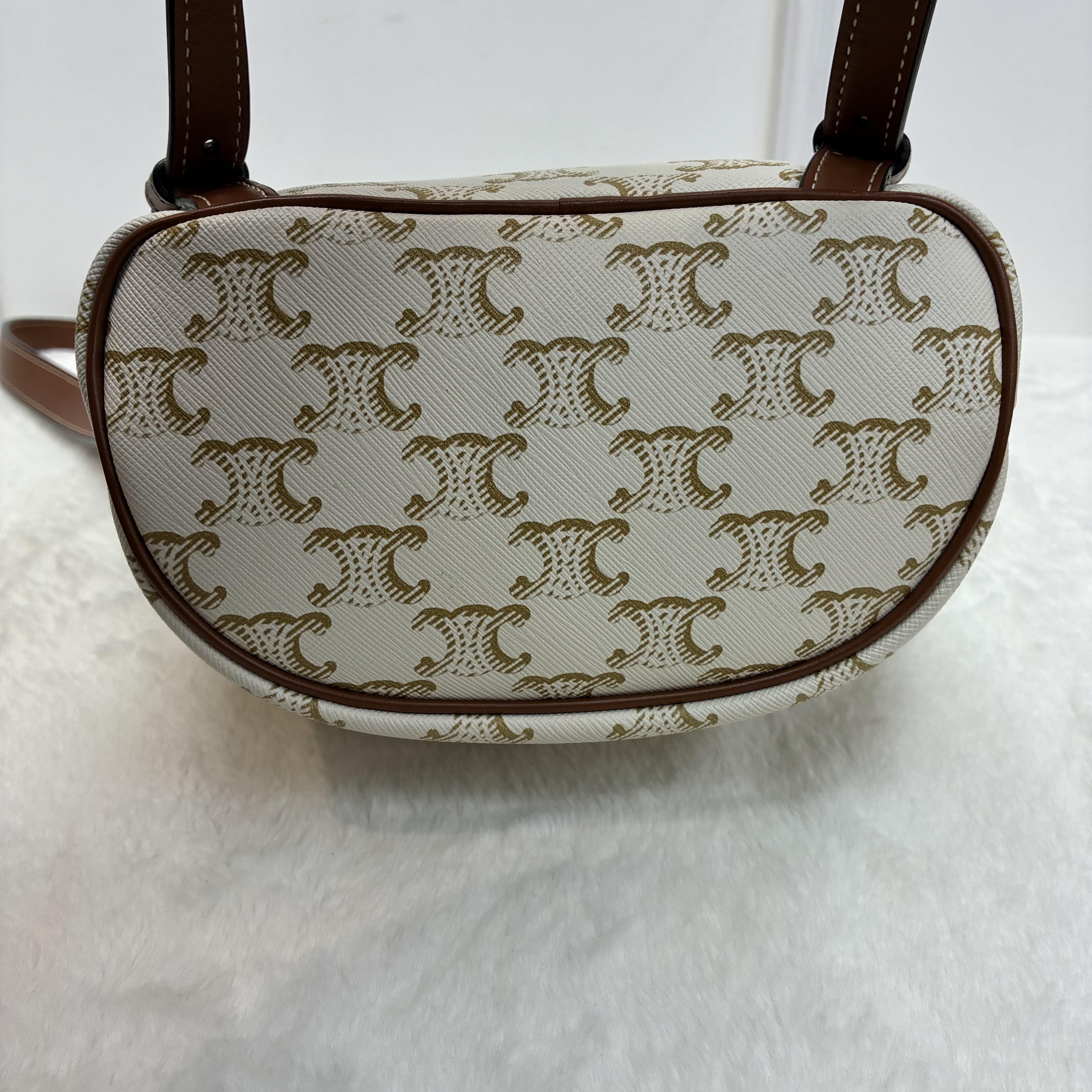 Celine Folco系列凱旋門背包