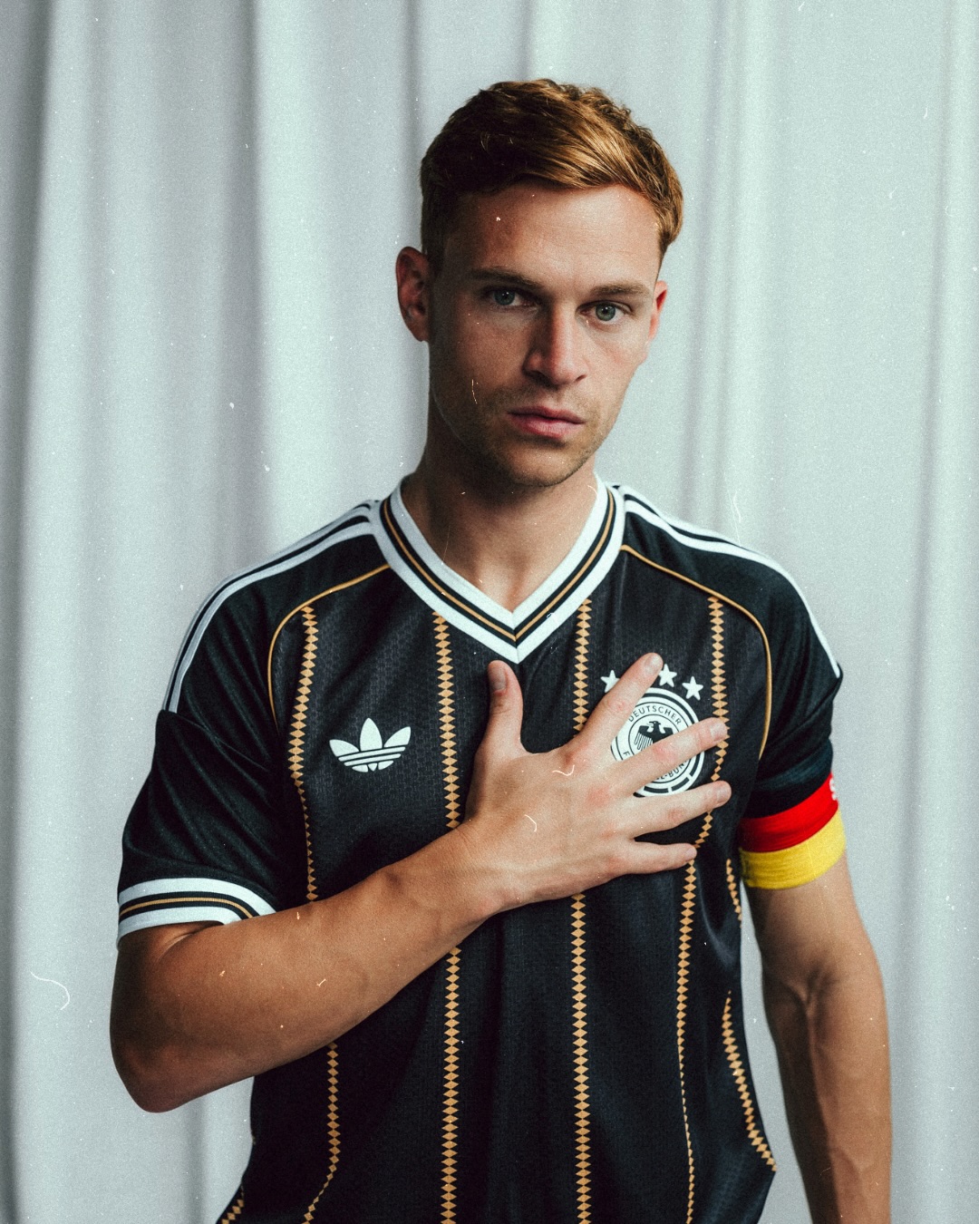 黑金告別！⚫🟥🟨 Adidas Germany 德國 2026 三客球迷版球衣 (可加印球員印字及臂章) KS5261
