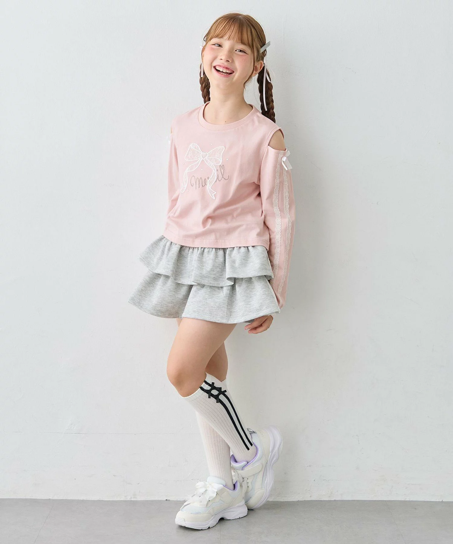 🆕【⭐訂購⭐】🌀 🇯🇵 日本直送🇯🇵 蕾絲袖 緞帶貼花 露肩長袖TEE［2款選］🌀[ELIA-0222][261030]