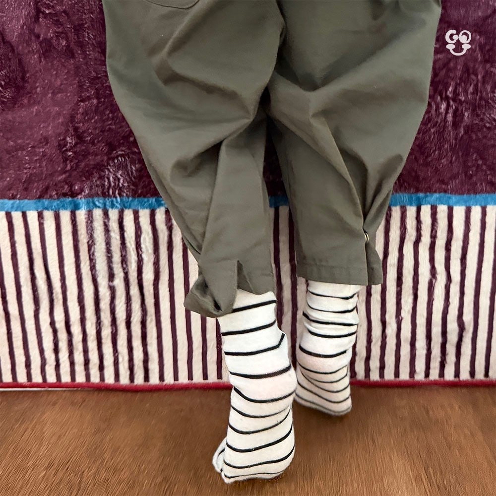 GOU | Stretchy Knee Socks (with mom)(ACC)