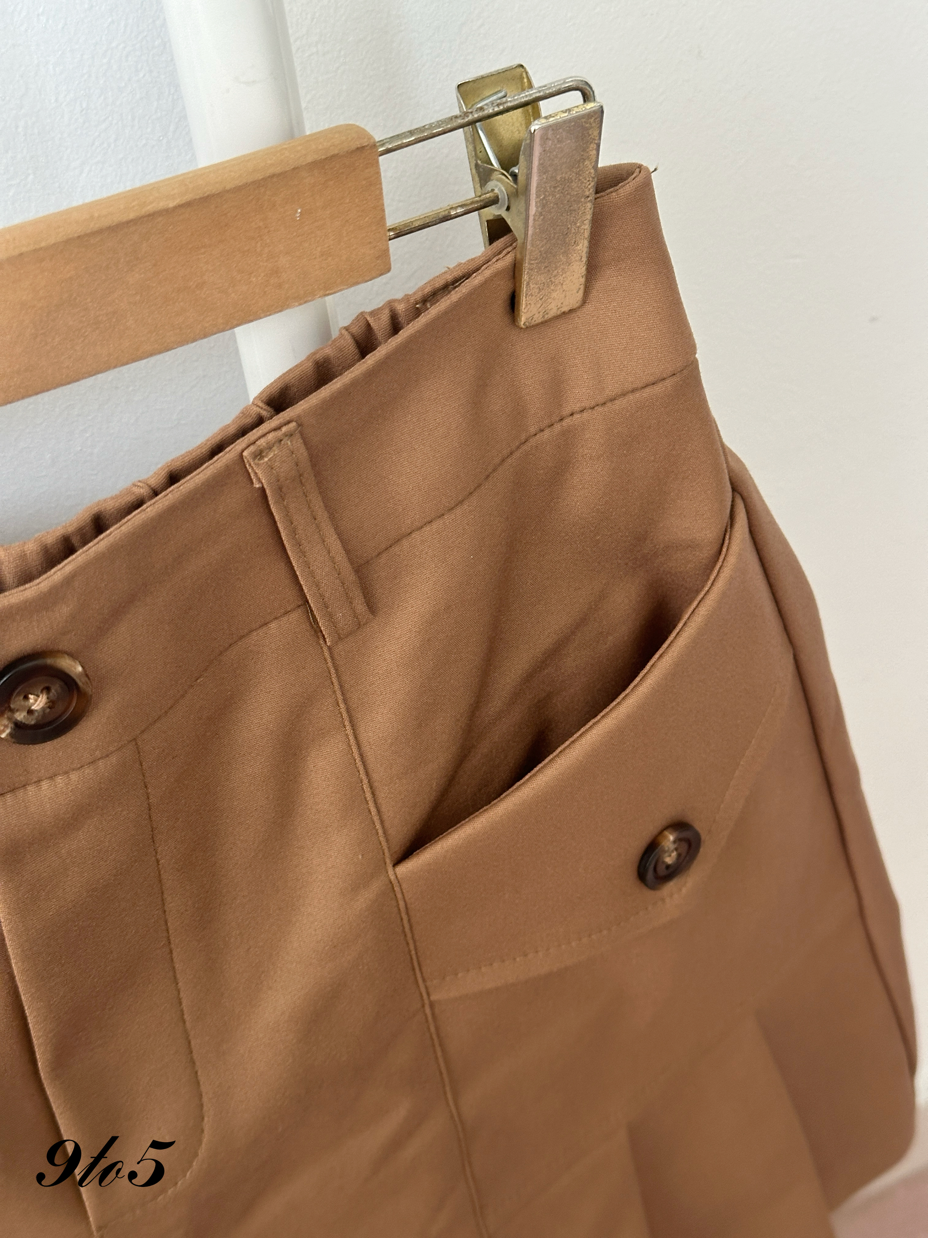 S1981 Midi Pleated Skirt - Black & Brown