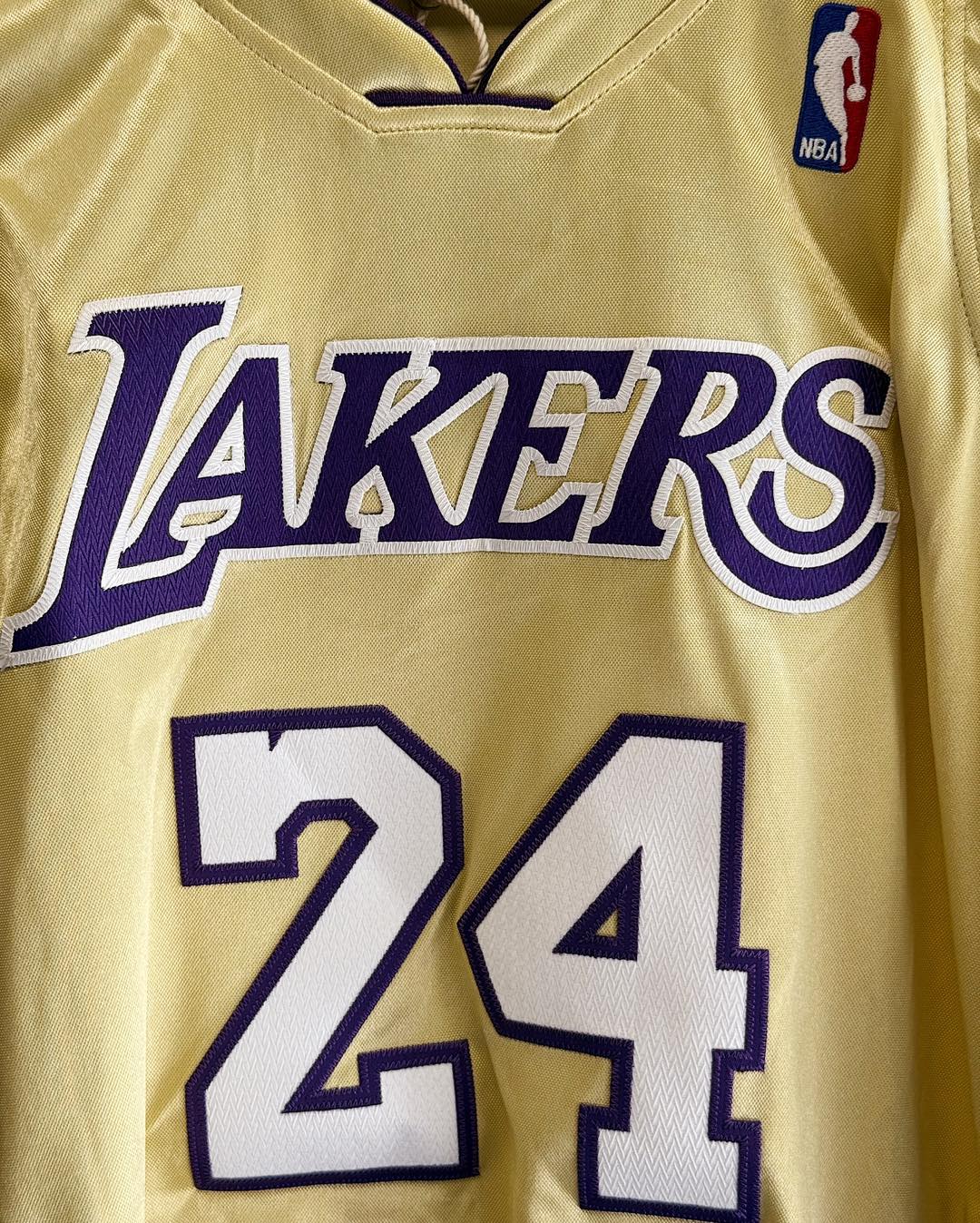 M&N Kobe Bryant HOF Au Jersey 