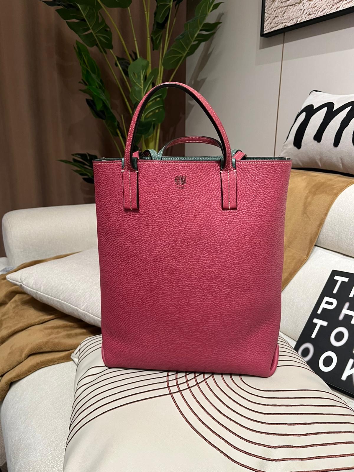 Moynat tote bag reversible calfskin  ,100%Authentic,98%new✅Dust bag