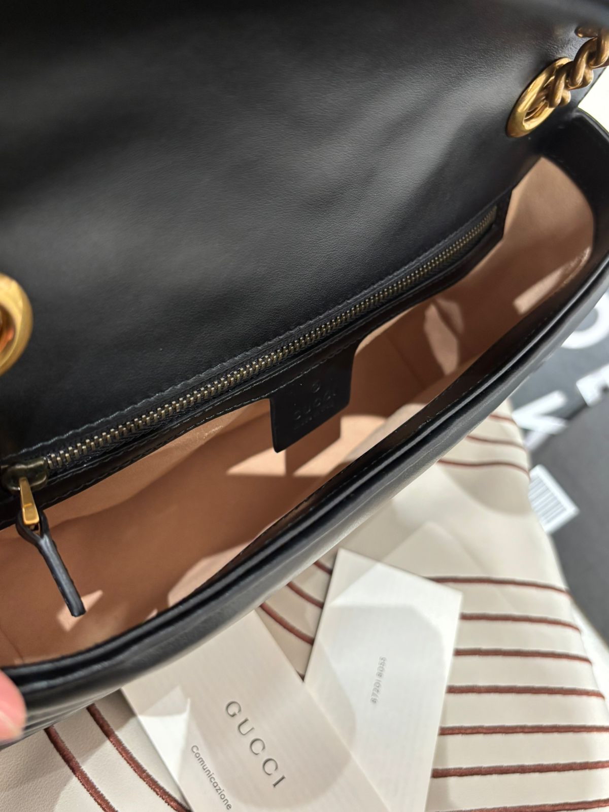 Gucci GG Marmont Shoulder Bag 100%Authentic, 99%New ✅Booklet ✅Dust bag