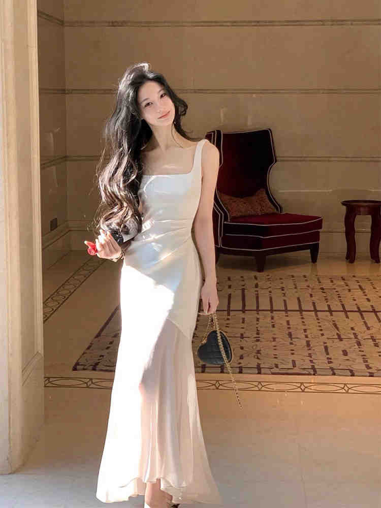 DR387拼接缎面长裙