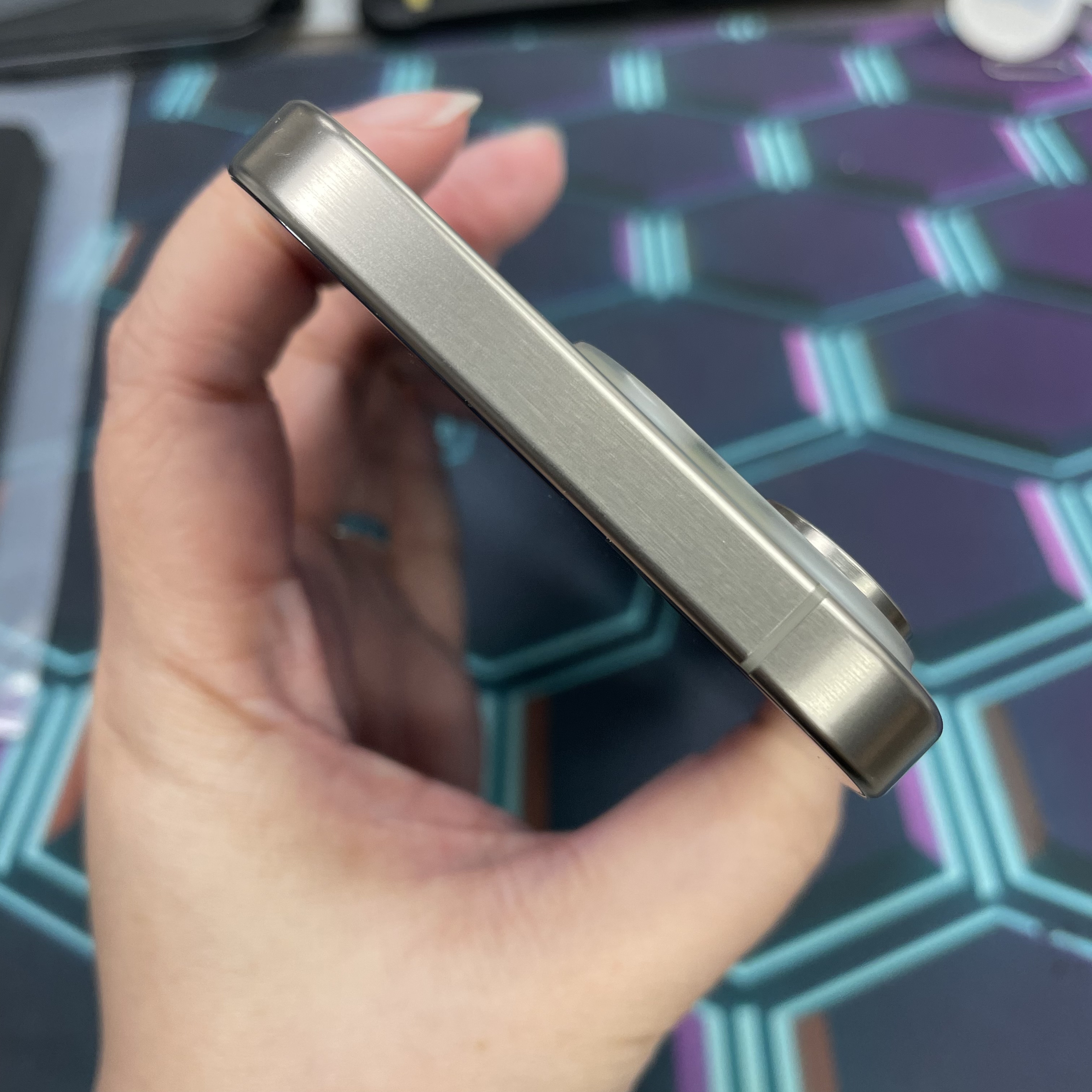 *8142 15 Pro 完美機 256GB 電97 原色 gray