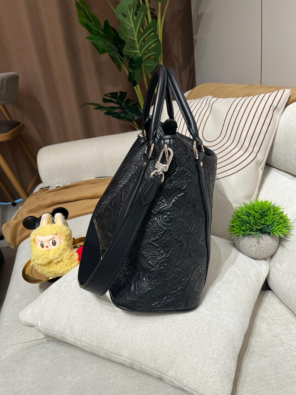 Lv hobo Ixia MM 2way bag Antheia leather,100%Authentic,98%new ✅dust bag 