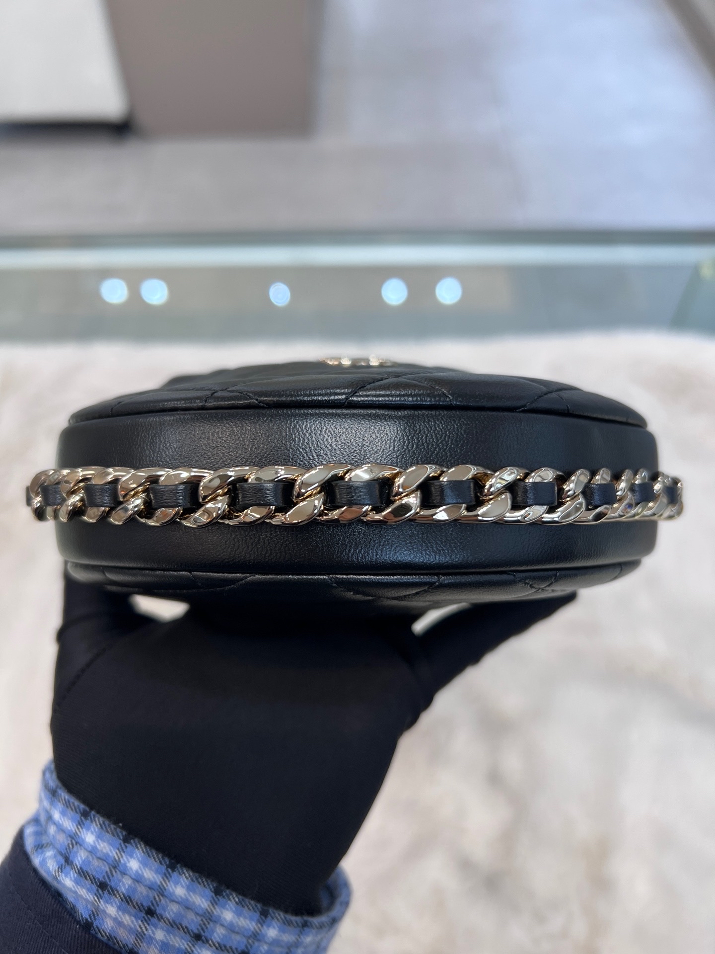 【預訂貨品】晶片款  Chanel 23C黑金迷你Pouch