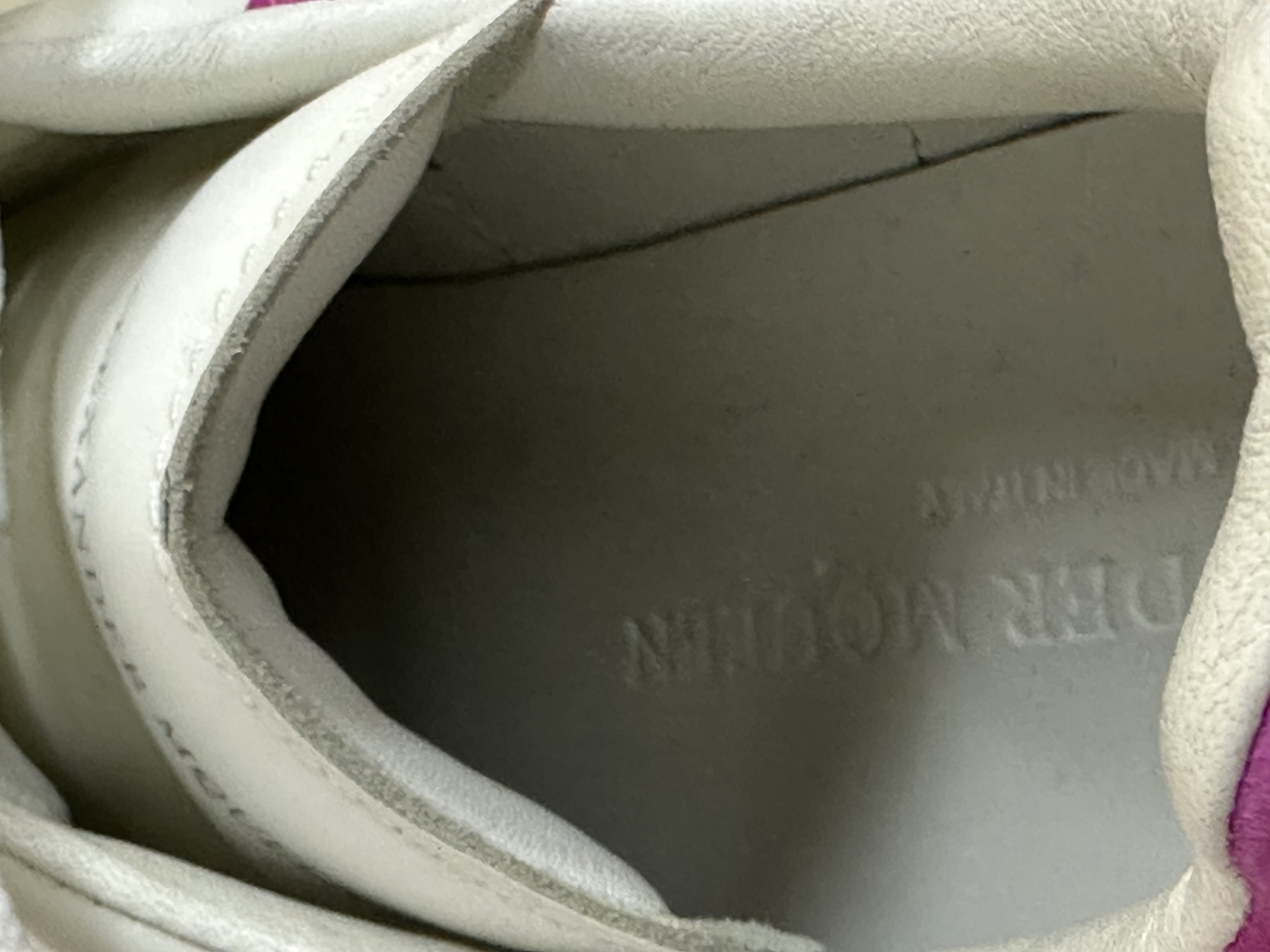 Pre-Owned  Alexander McQueen Pink Crystal Sneakers / Product Code: 26040721