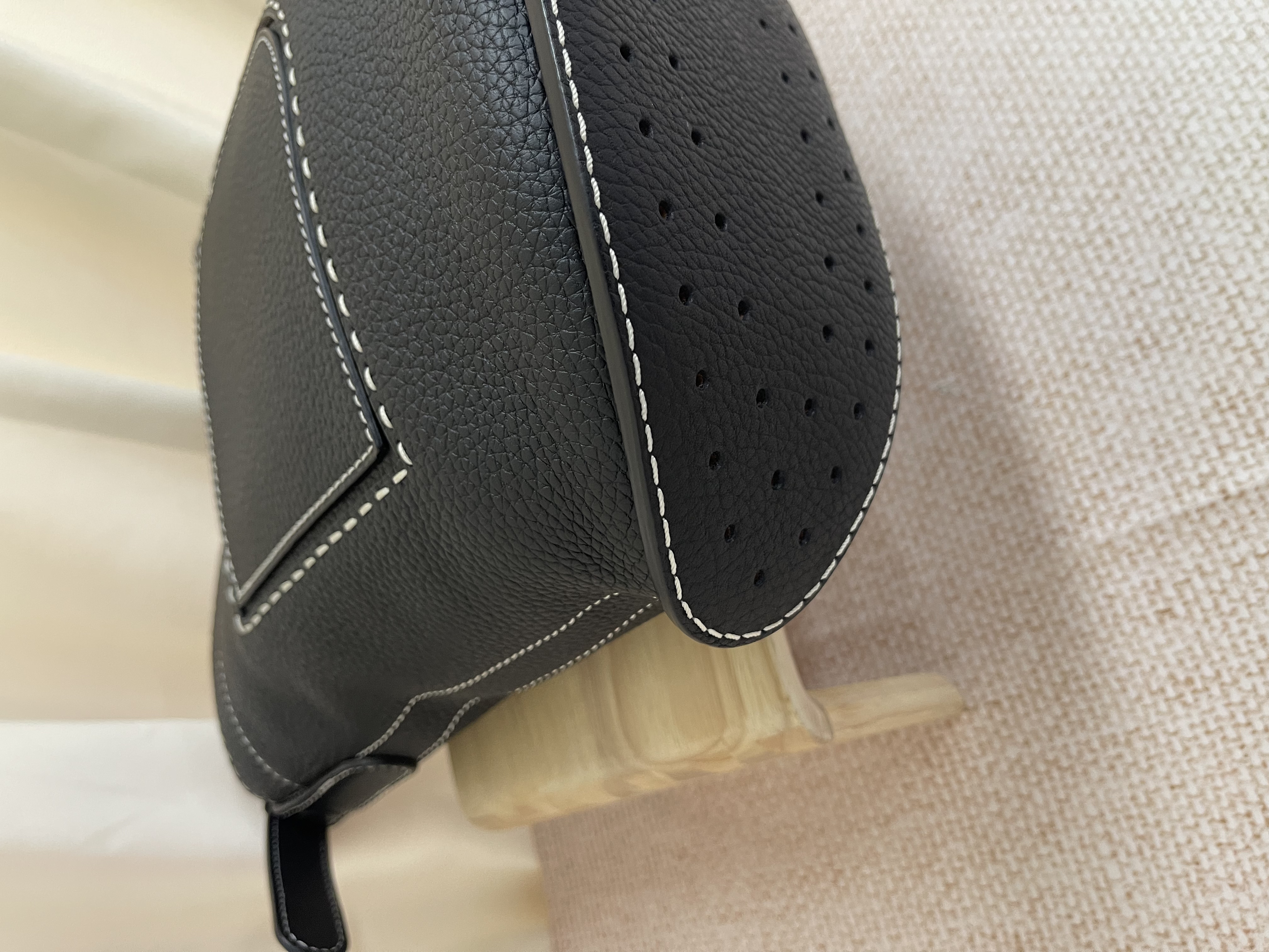 Pre-owned Delvaux Pin Daily/ Product Code: 26022407