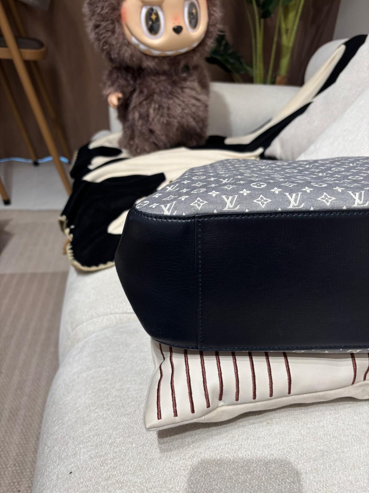 Lv Idylle Rendezvous PM Shoulder Bag M40744  100%Authentic, 95%New✅Dust bag