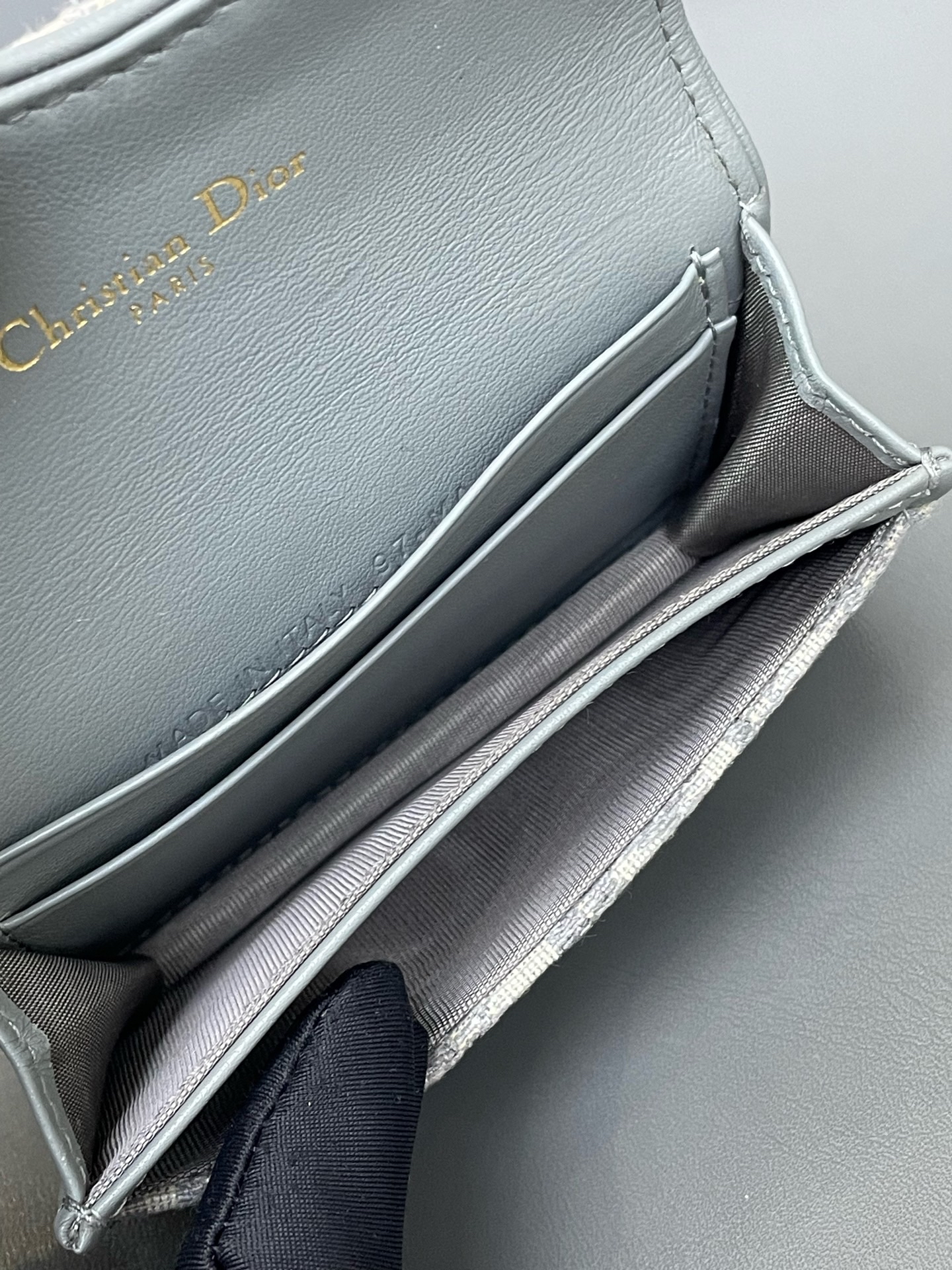 【預訂貨品】Dior經典灰色帆布卡包