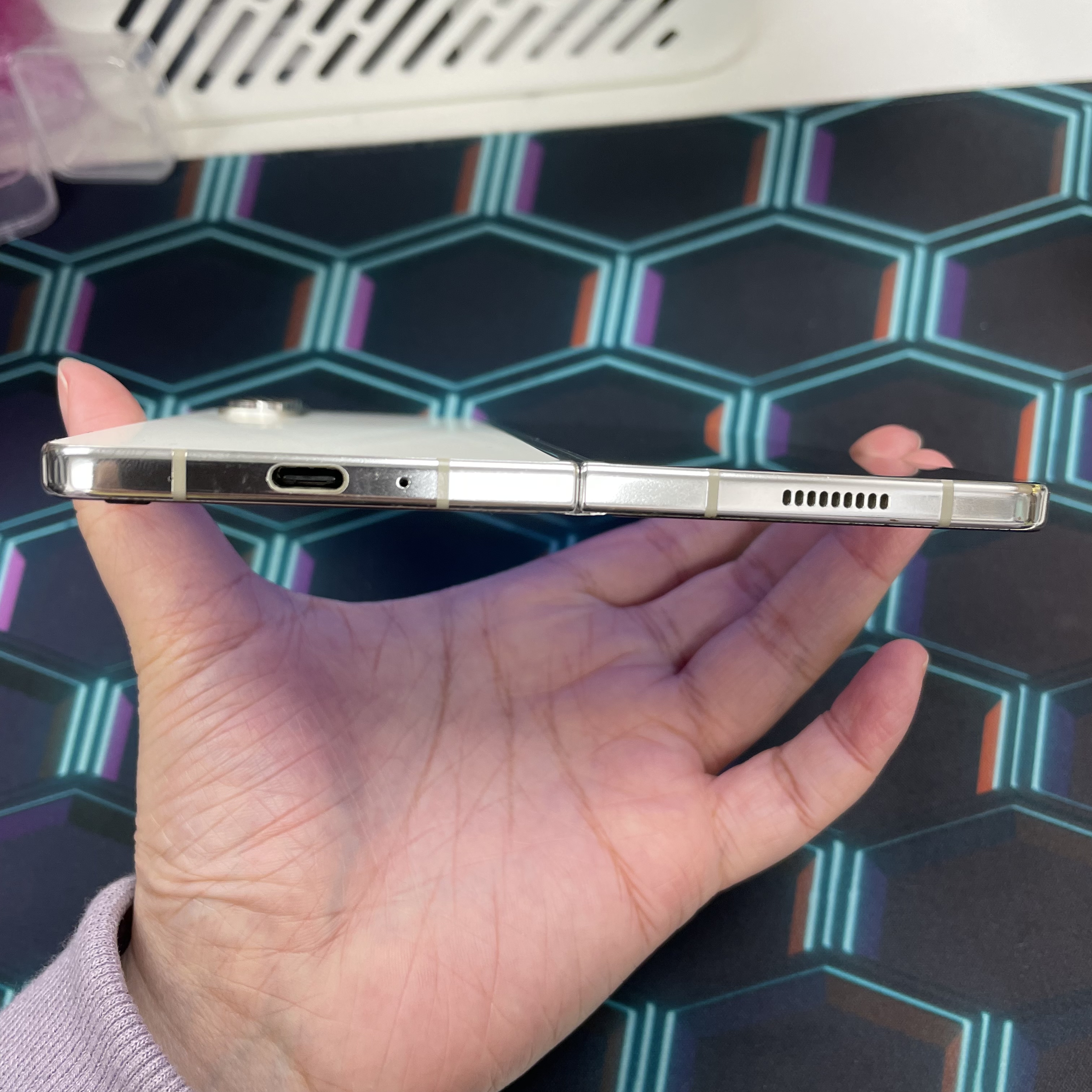 *5826B Galaxy Z Fold 5 完美機 12+256GB 白色 white