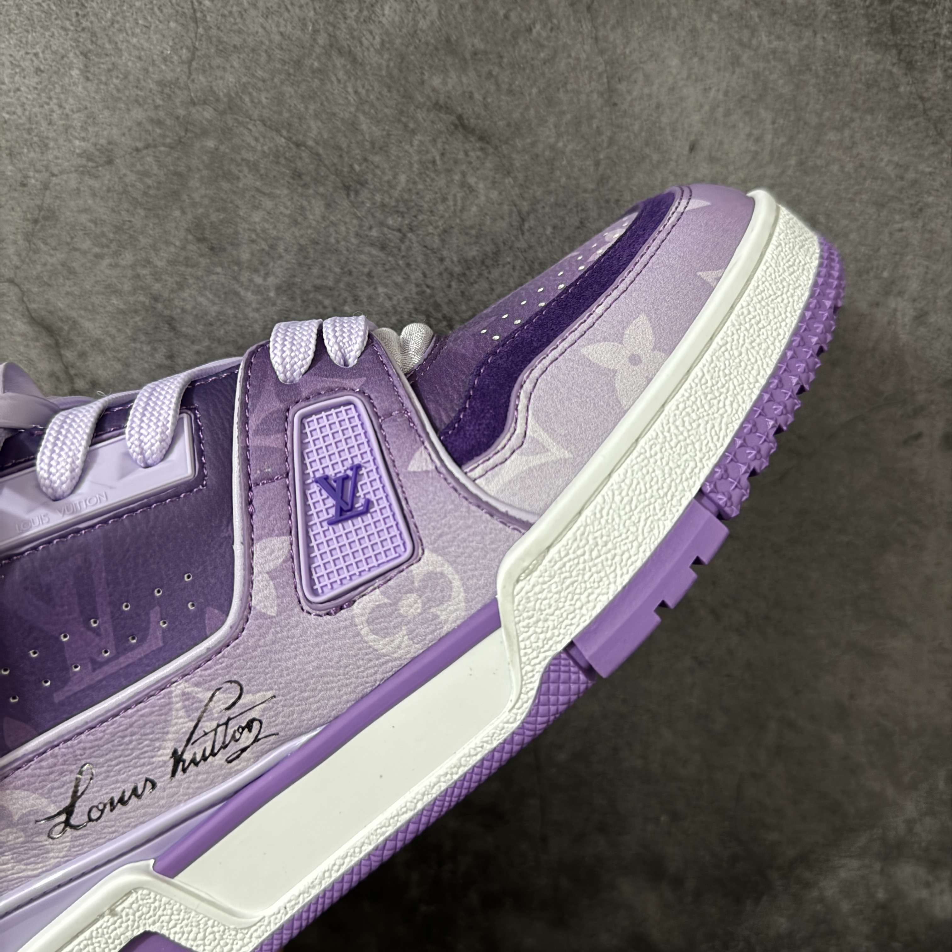  Louis Vuitton LV Trainer