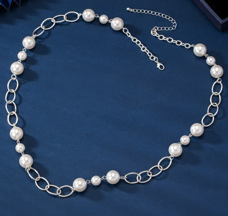 Vintage Pearl Long Necklace