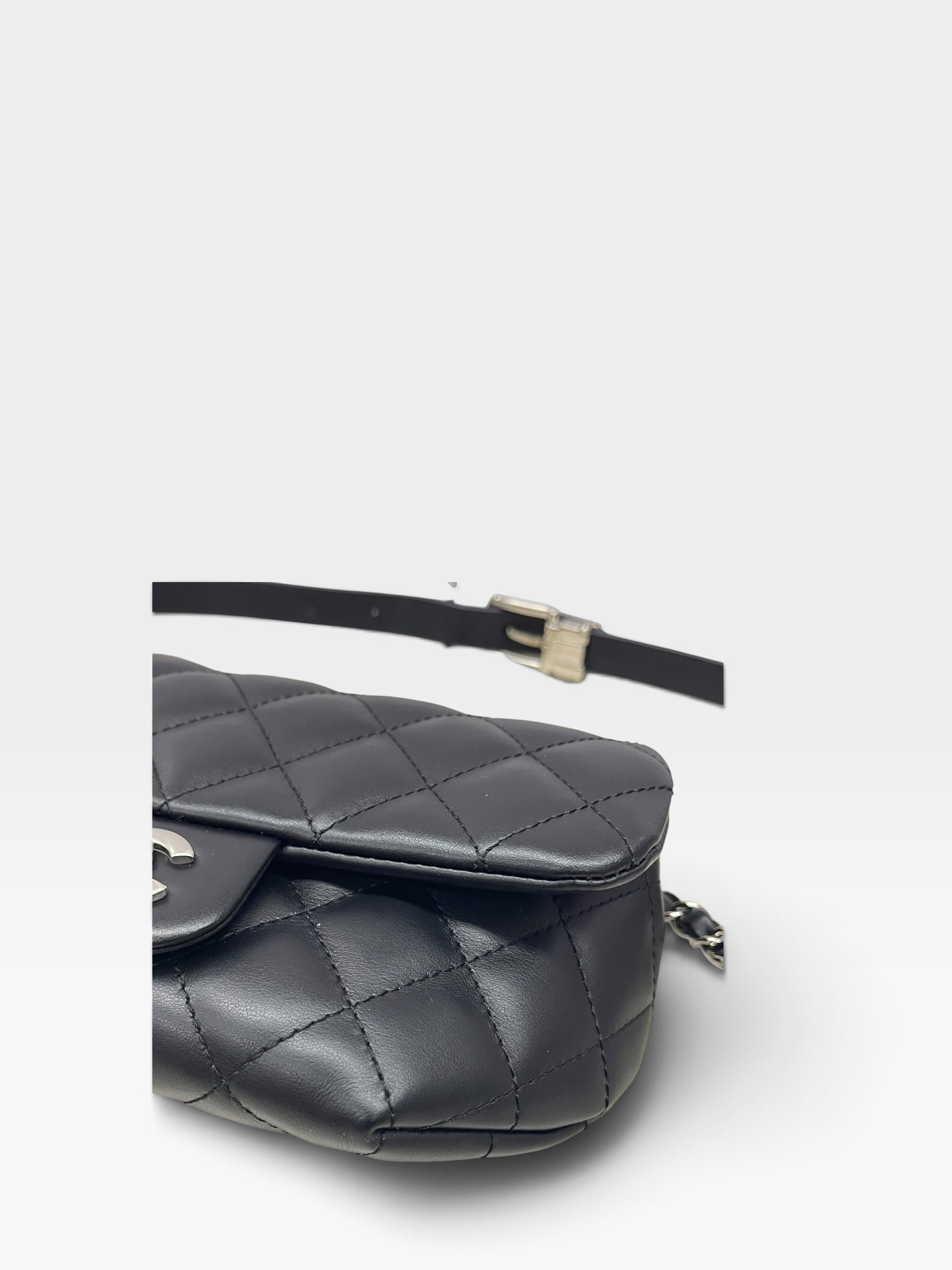 Pre-Owned CHANEL Uniform Flap Belt Bag / Product Code: 090903