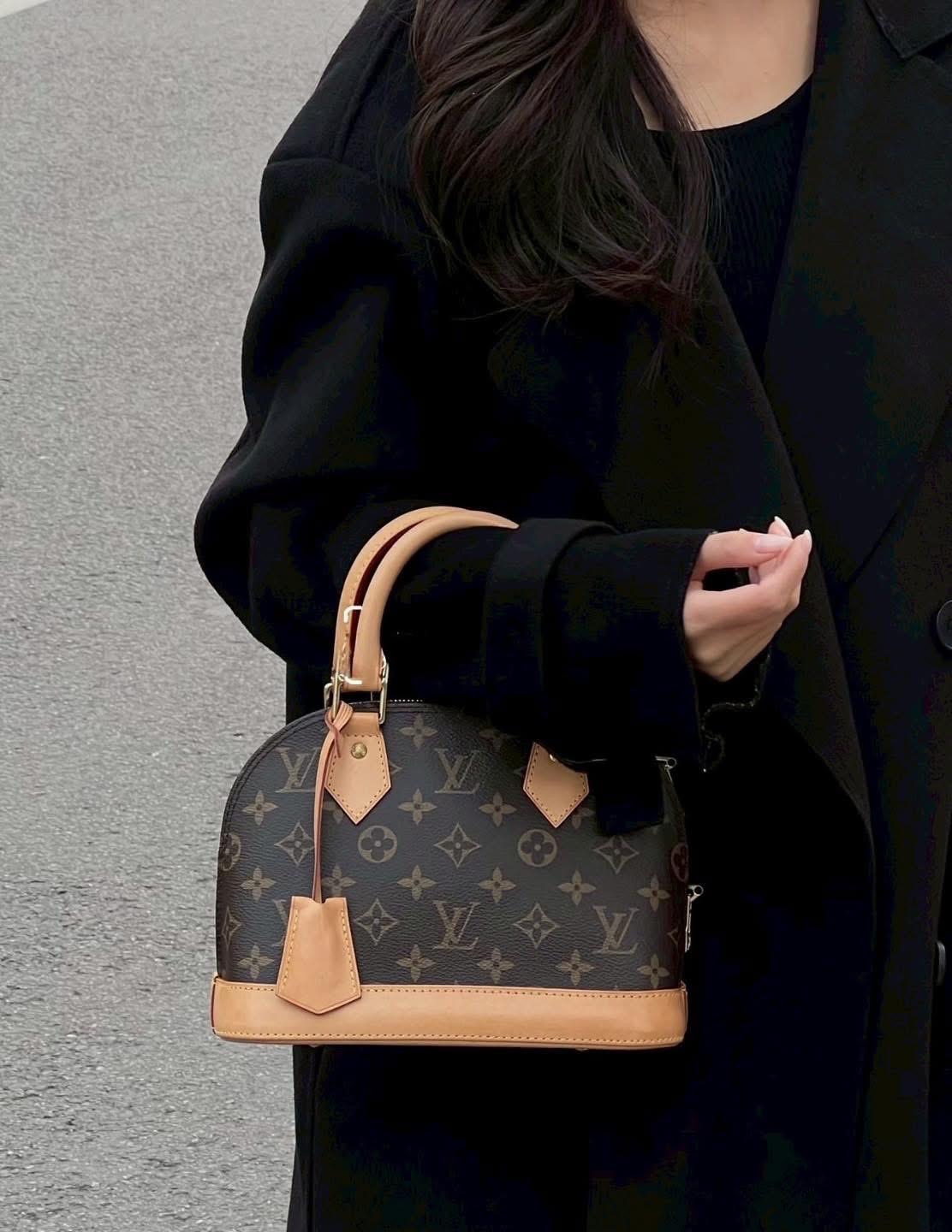 LV Alma bb monogram 100%Authentic, 95%new ✅收據✅肩帶✅鎖鎖匙✅Dust bag