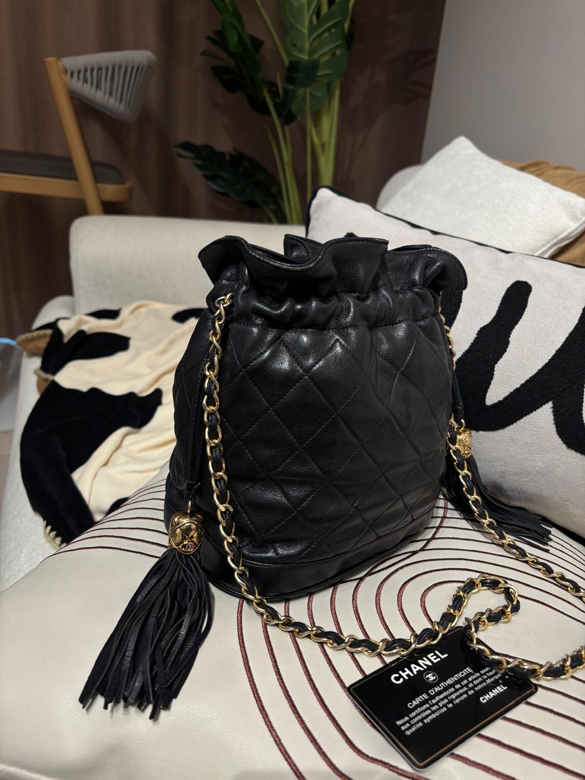 Chanel Vintage Bucket Bag 100%Authentic, 90%New✅Card