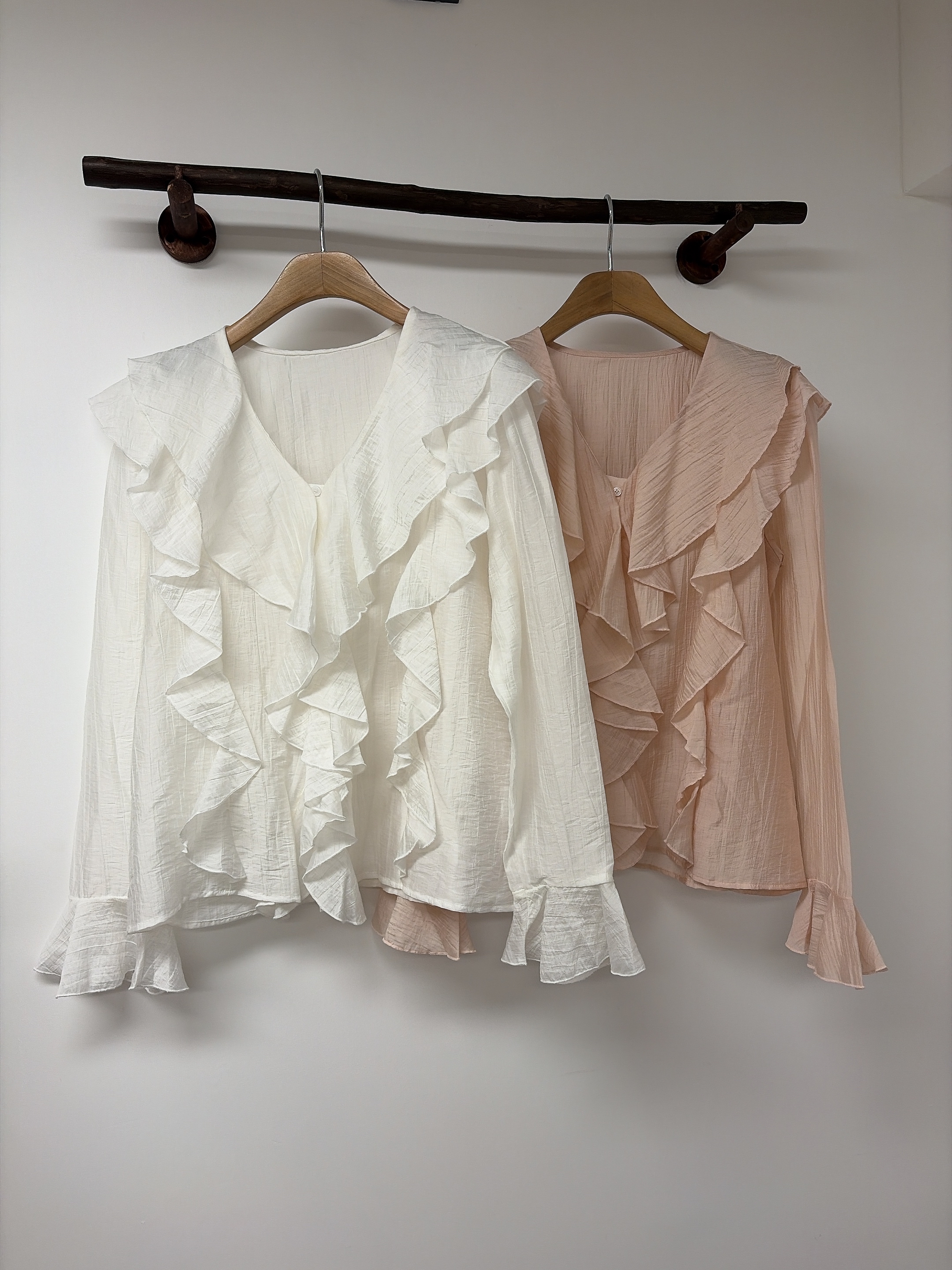 皺布 blouse 