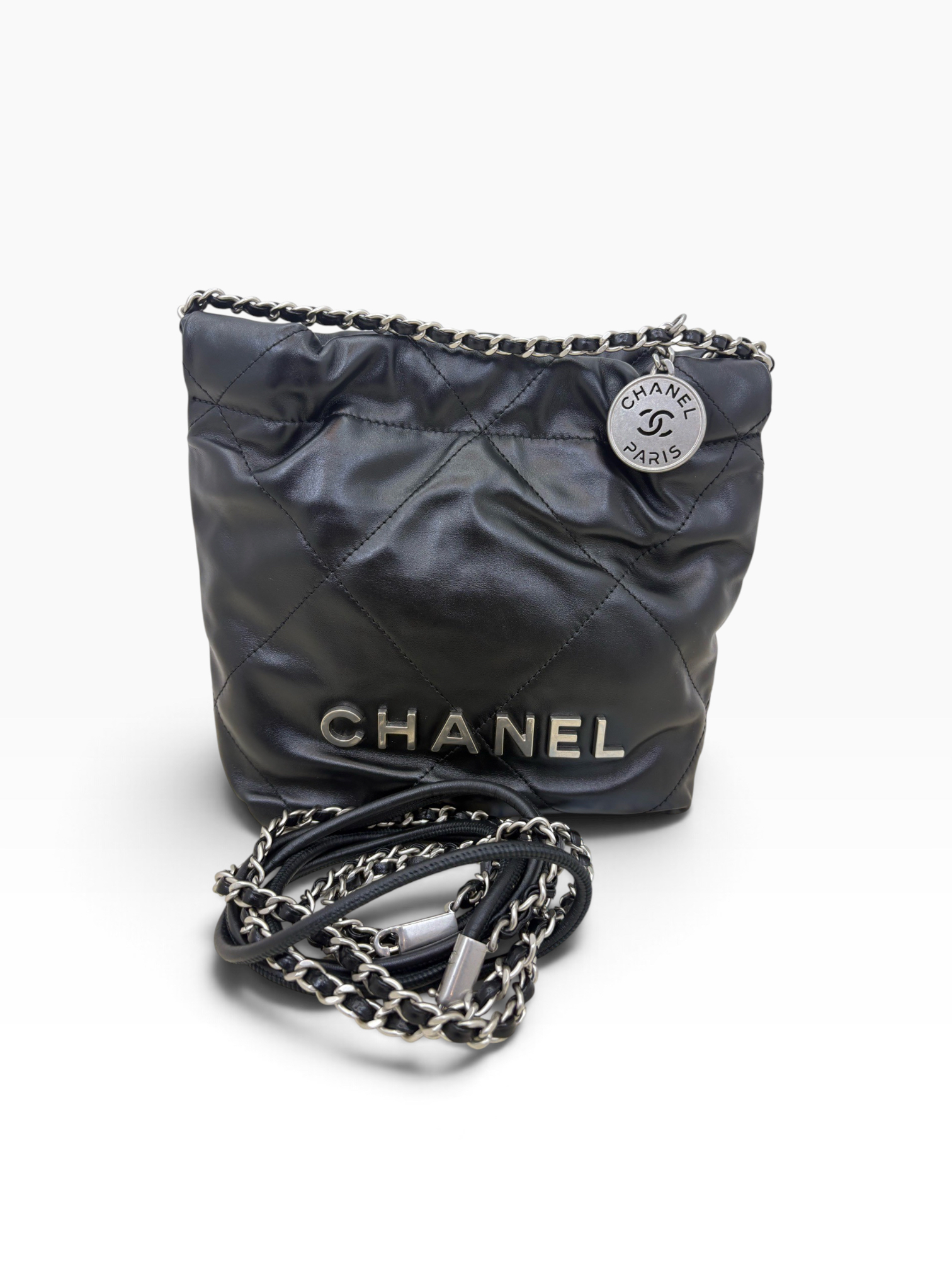 Pre owned chanel 22 mini 