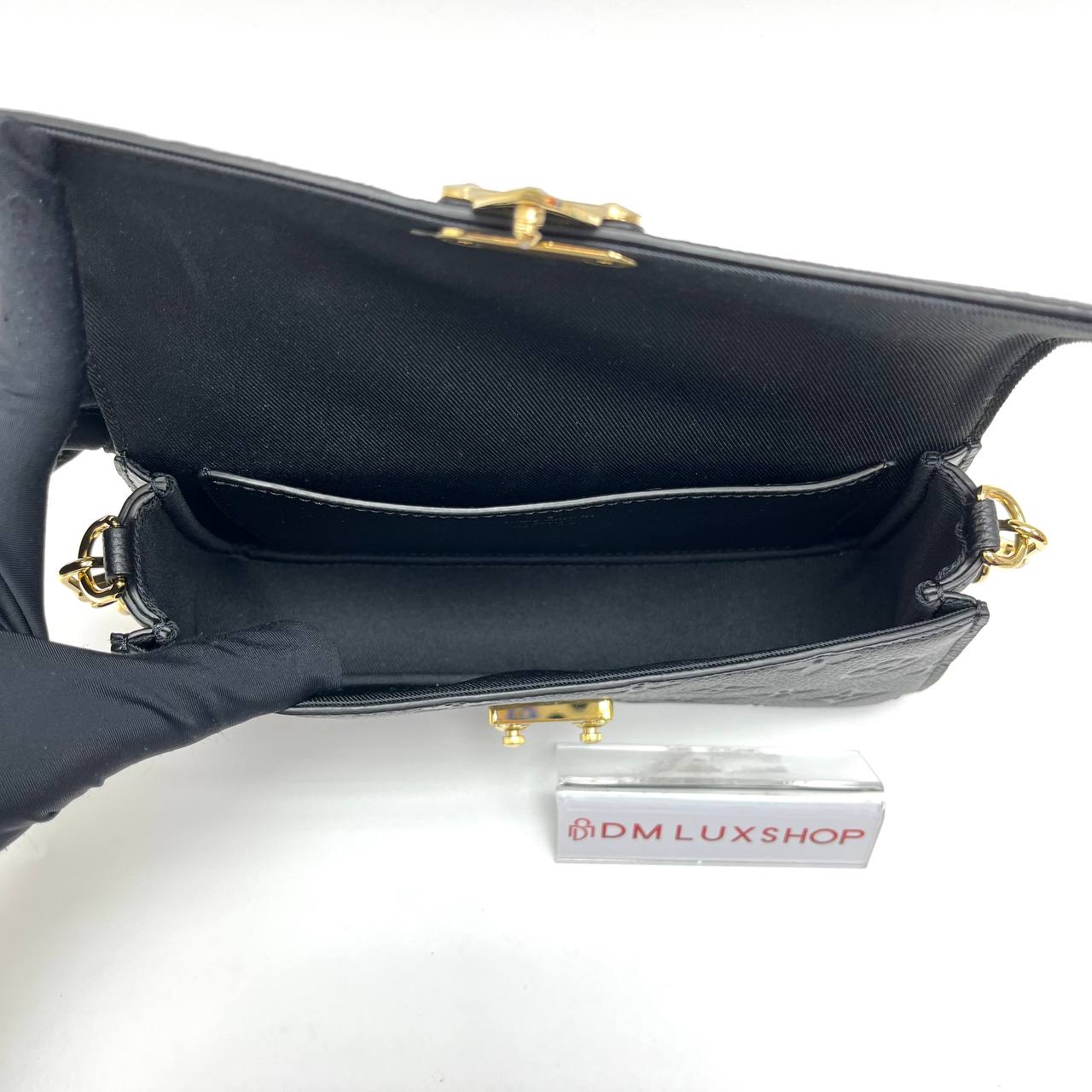 LV Black Empreinte Metis Wallet On Chain