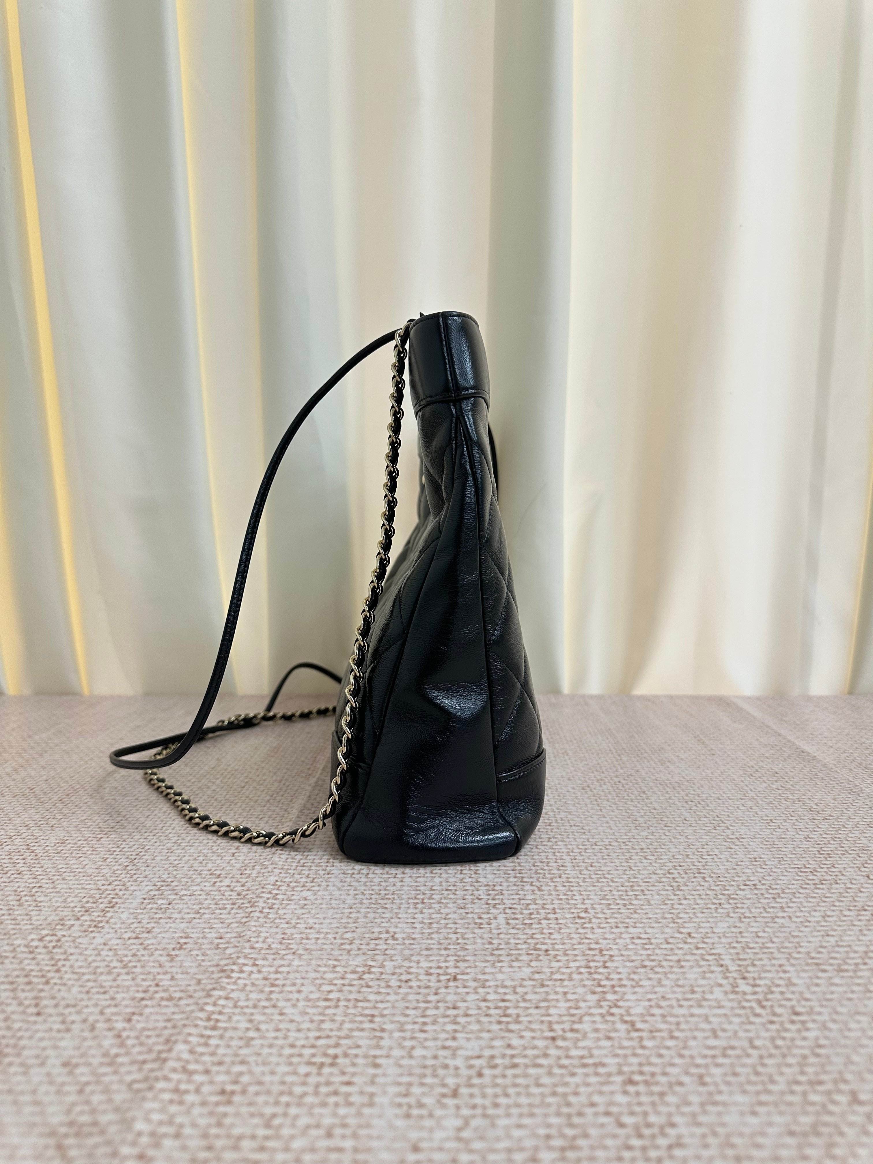 Pre-owned Chanel 31 Bag/ Product Code: 26041601