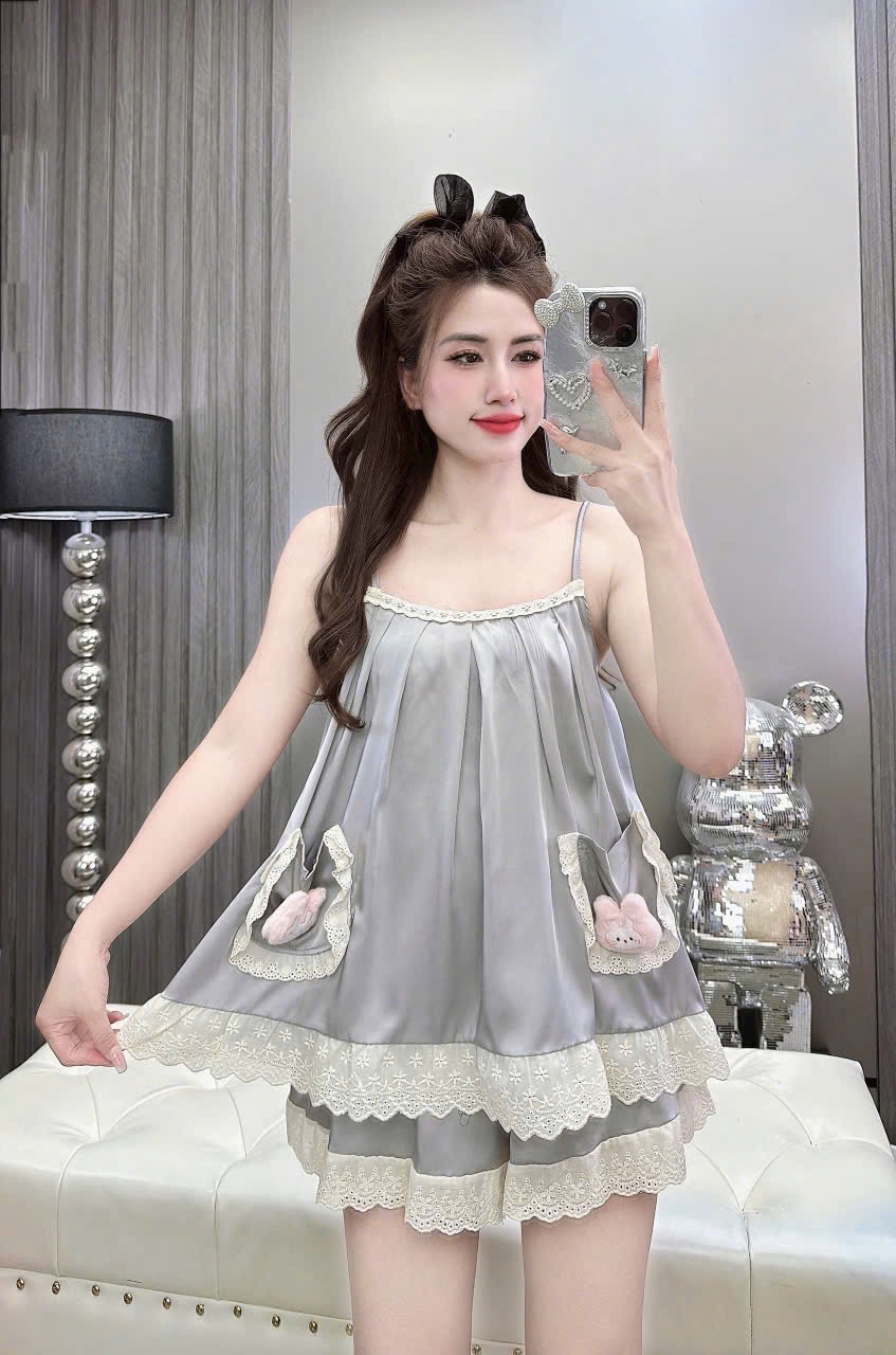緞面蕾絲邊兔子口袋睡衣套裝