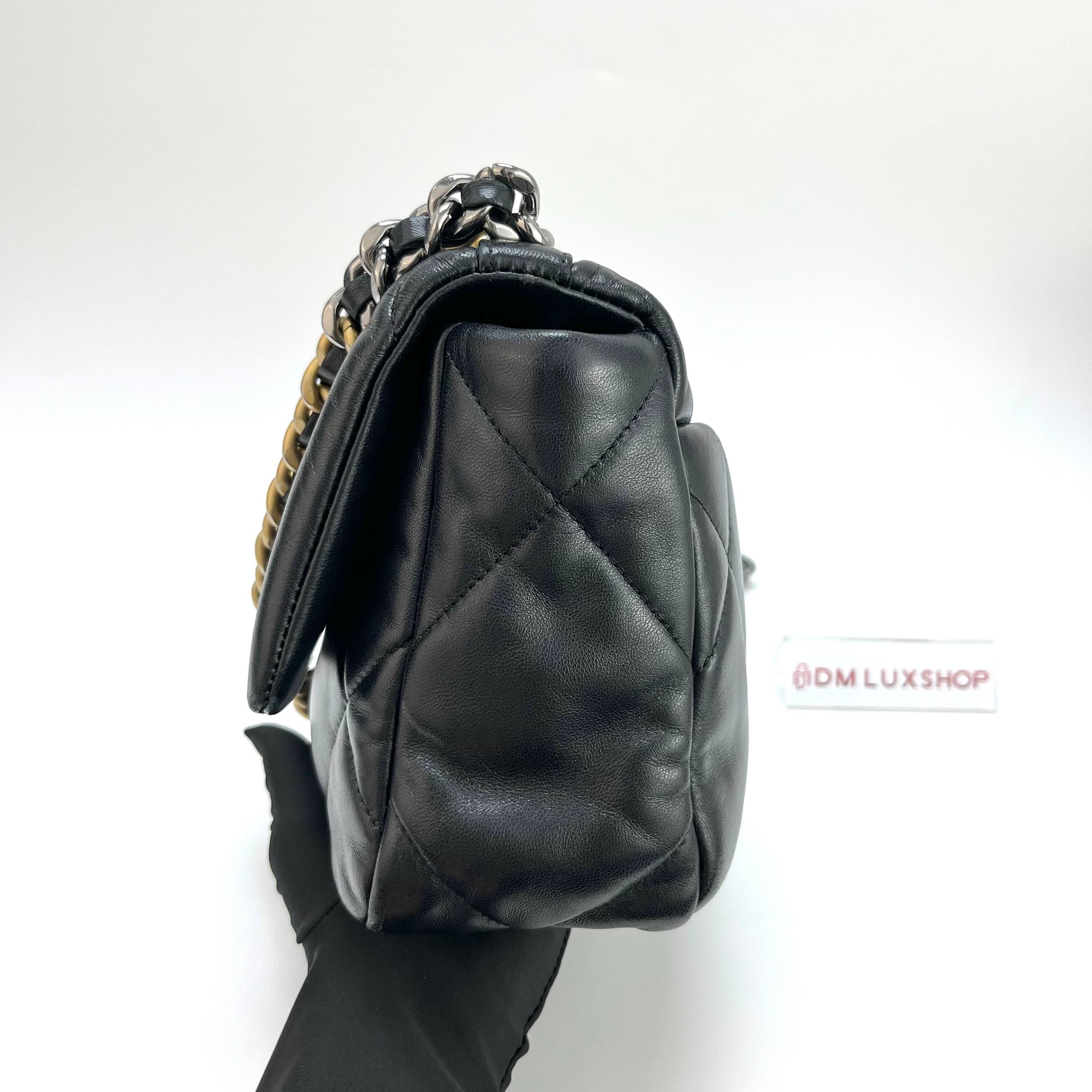 Chanel 19 Black Small GHW (Microchip)