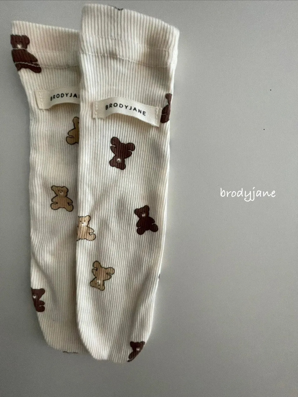 🇰🇷Brodyjane bonnet/bib/socks