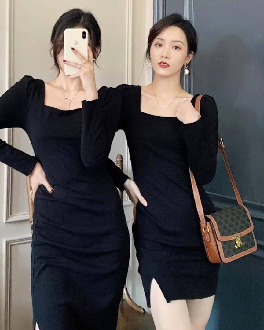 🔥大货实拍图 𝗖𝗘𝗟𝗜𝗡𝗘 ♥ 𝗧𝗥𝗜𝗢𝗠𝗣𝗛𝗘 𝗕𝗢𝗫 型号：191242 中号尺寸：22.5*16*7cm 小号尺寸：18.5*14*6cm 𝑪𝒆𝒍𝒊𝒏𝒆老花凯旋门，老花配纯色包边的设计，散发着法式优雅的气息，简直是复古到心坎儿😍