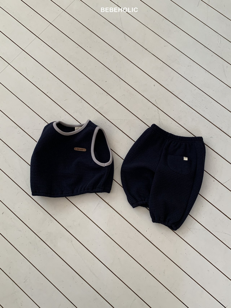 🌸預訂 韓國直送🌸🇰🇷BEBEHOLIC兩色皮革章撞色背心上下套裝