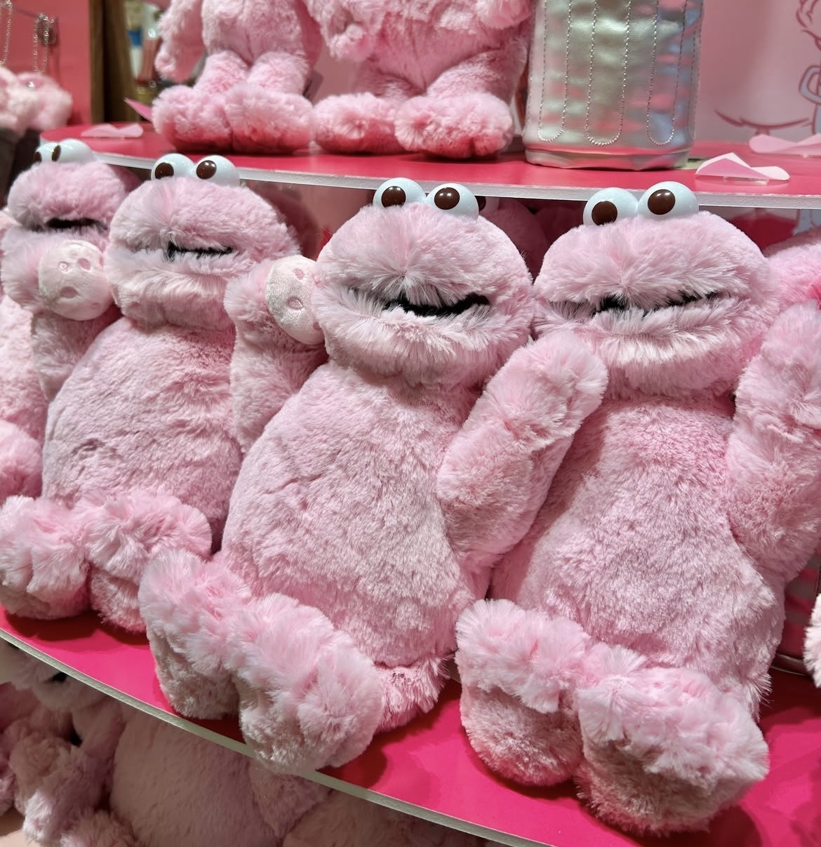 日本預訂📍日本芝麻街櫻花色公仔/吊飾 