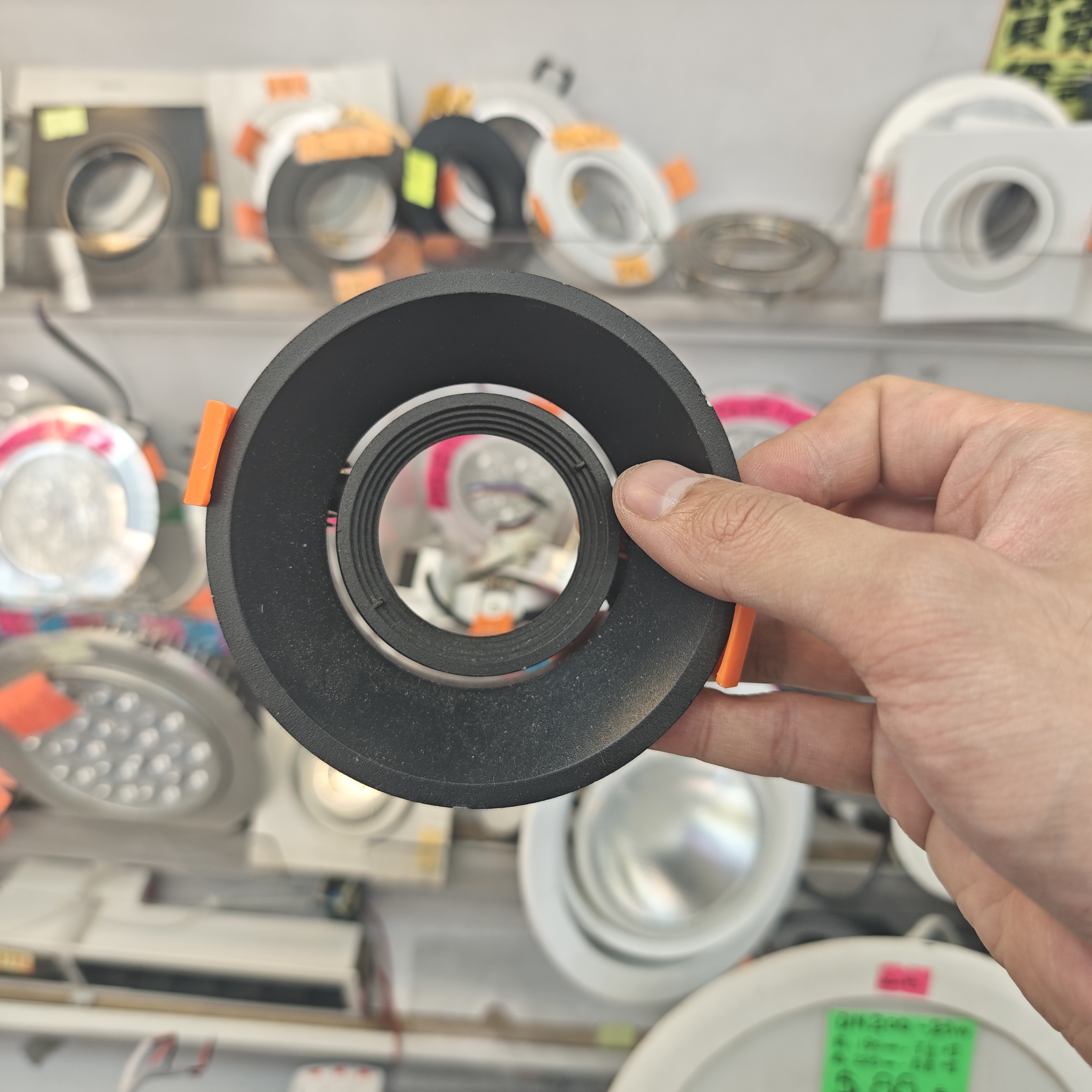 黑色 深燈杯 可調節角度千秋架  假天花用平板燈燈殼