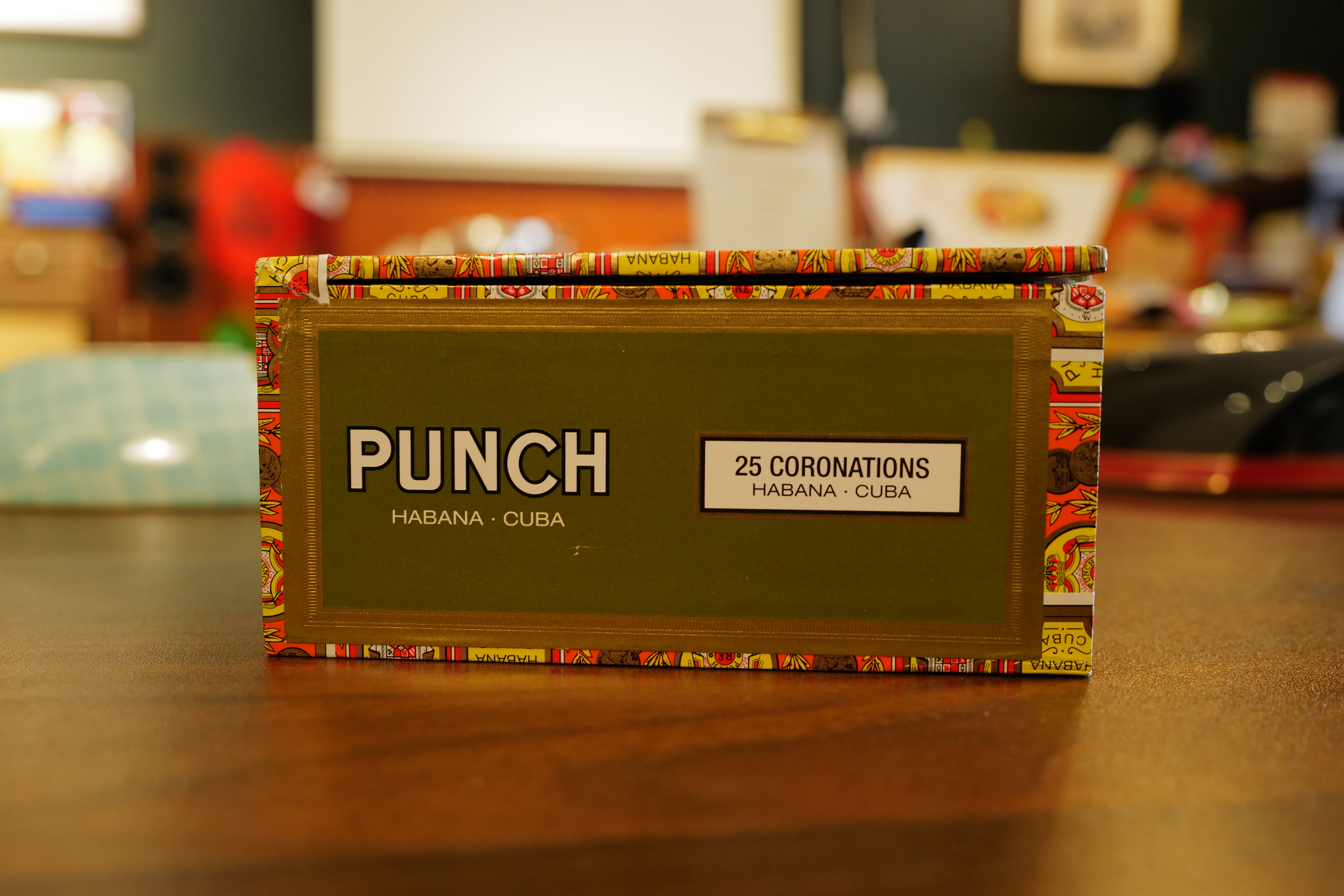 Punch Coronations (潘趣 加冕)