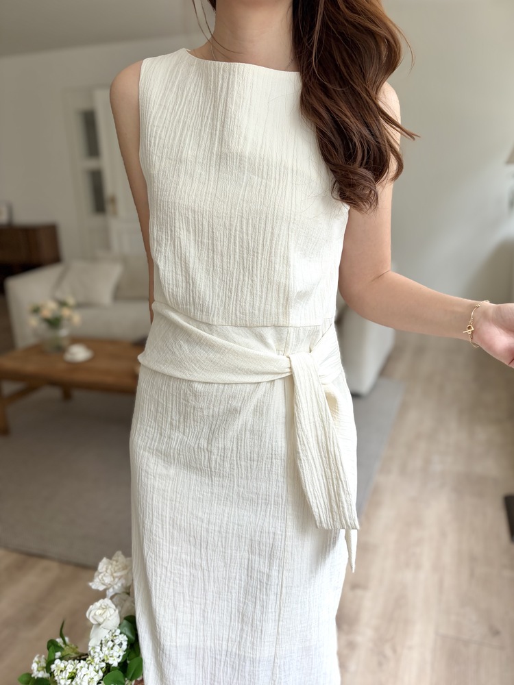 Pastelly Gathered Waist Dress (Ivory)