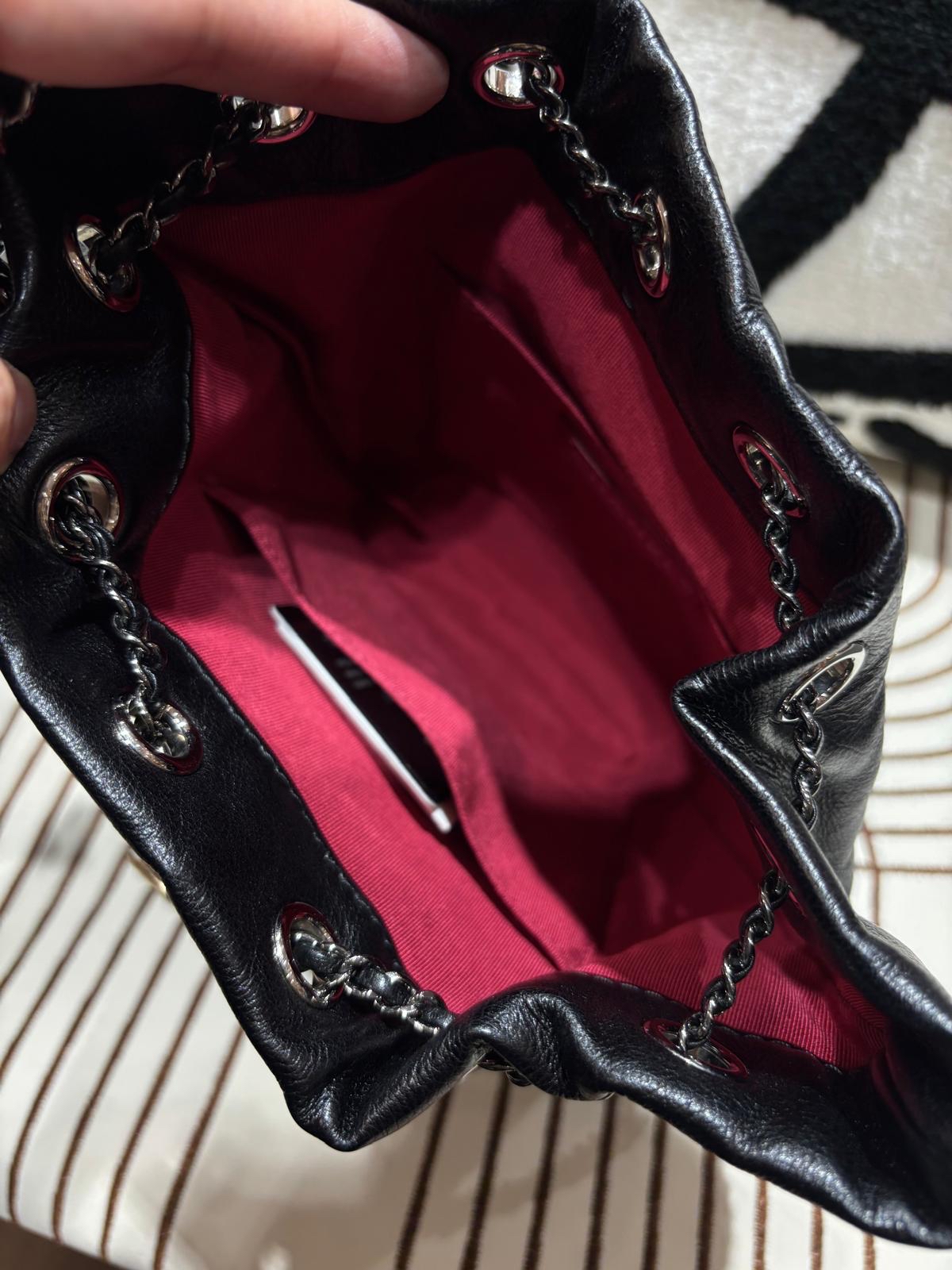 CHANEL Small Gabrielle bucket chain Shoulder Bag 黑色魚子醬牛皮cc 調節扣肩背包100%Authentic, 98%new ✅card ✅dust bag ✅box 