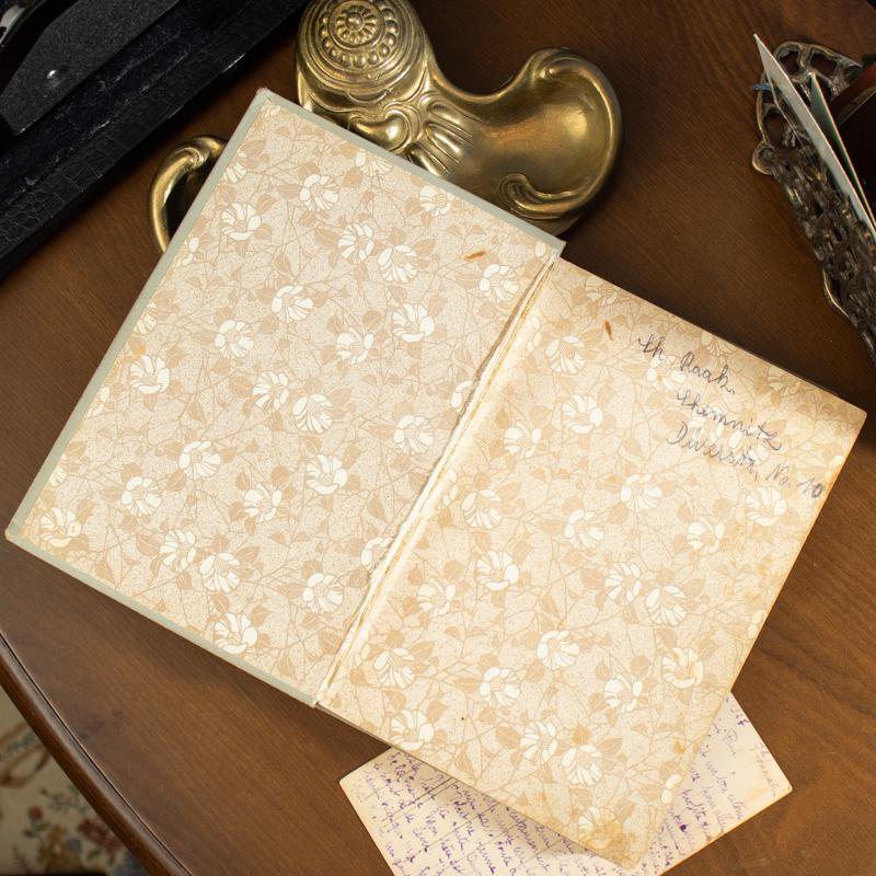Antique Early 1900s German Novel Book “Die Tauschmädels" by Juliane Moritz (NA0750)