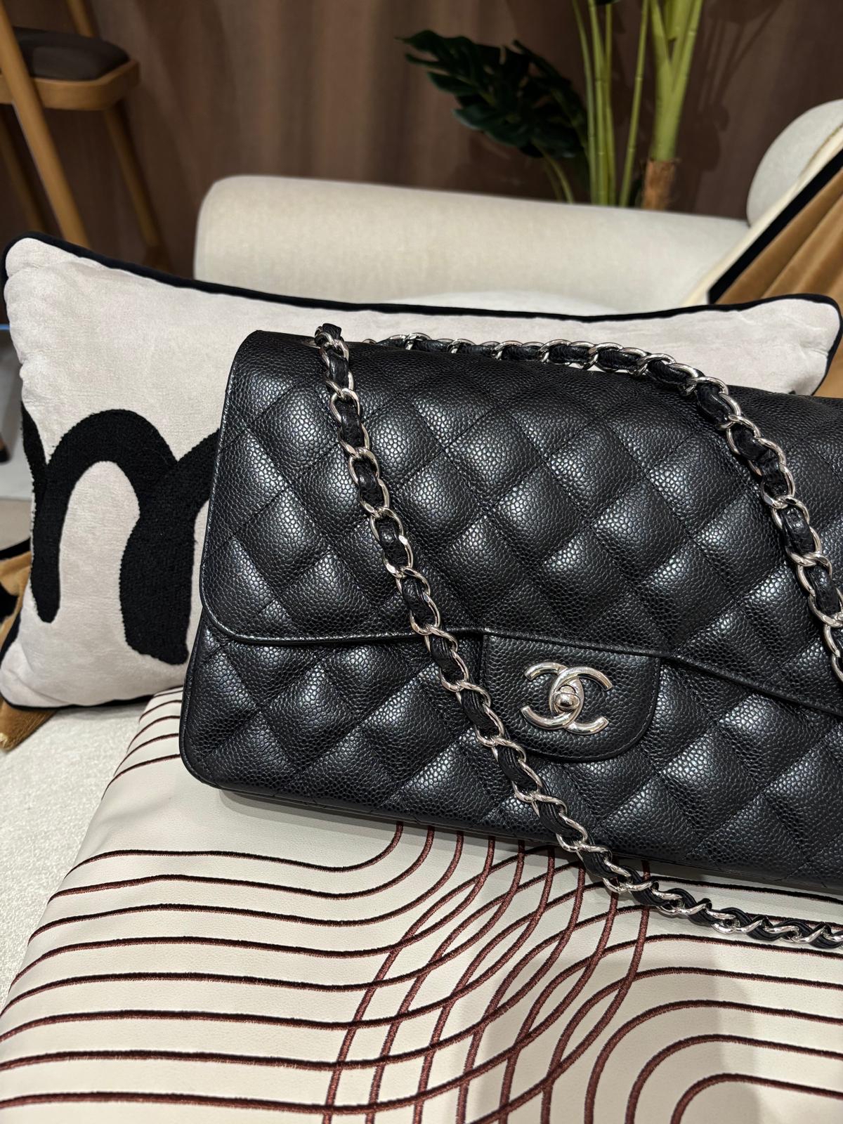 Chanel Classic 30cm Jumbo A58600 黑色荔枝牛皮銀扣 100%Authentic, 98%New ✅19Card✅Dust bag✅Box