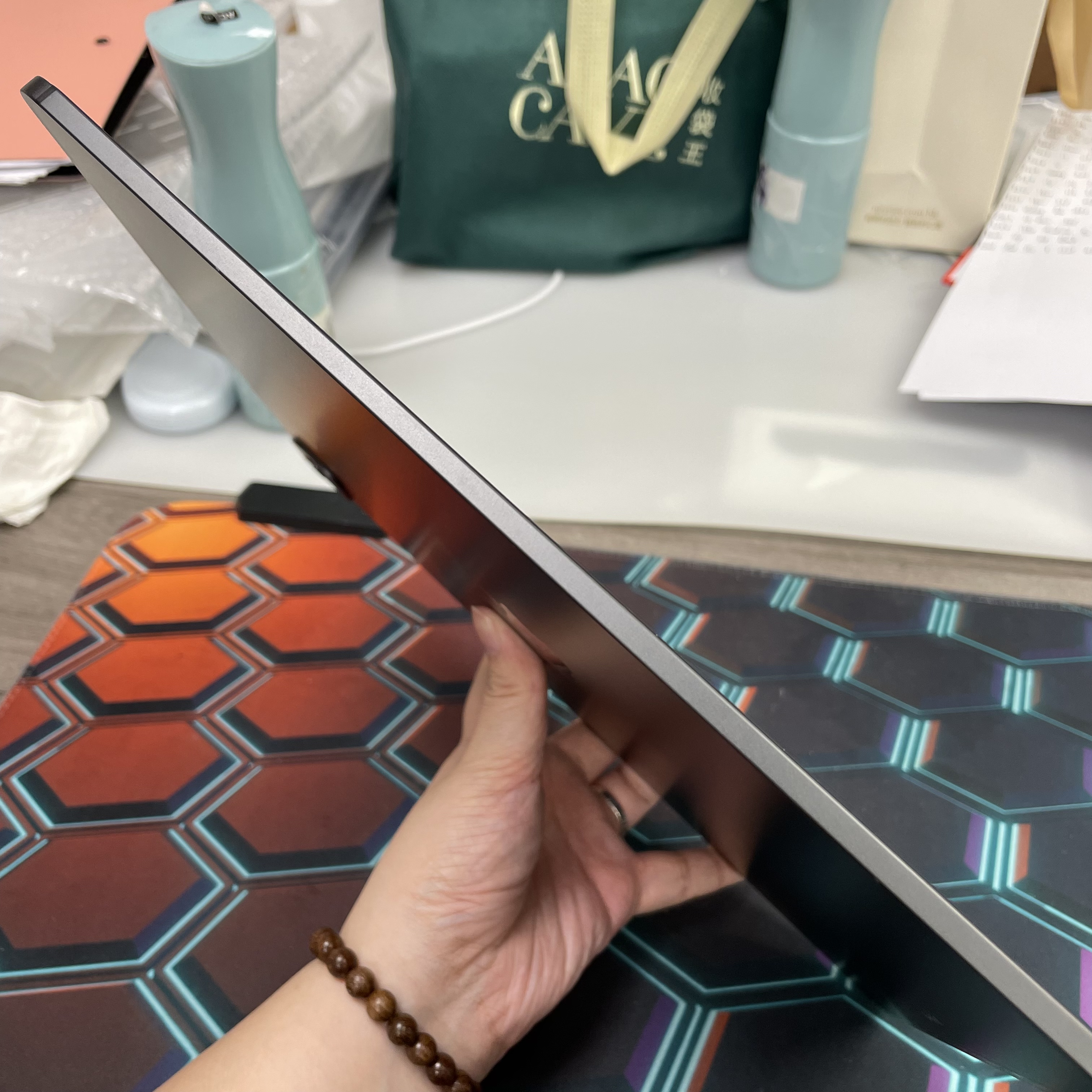 *8256100 iPad Pro 8 13吋 M5 完美機 256GB 5G版 黑色 black