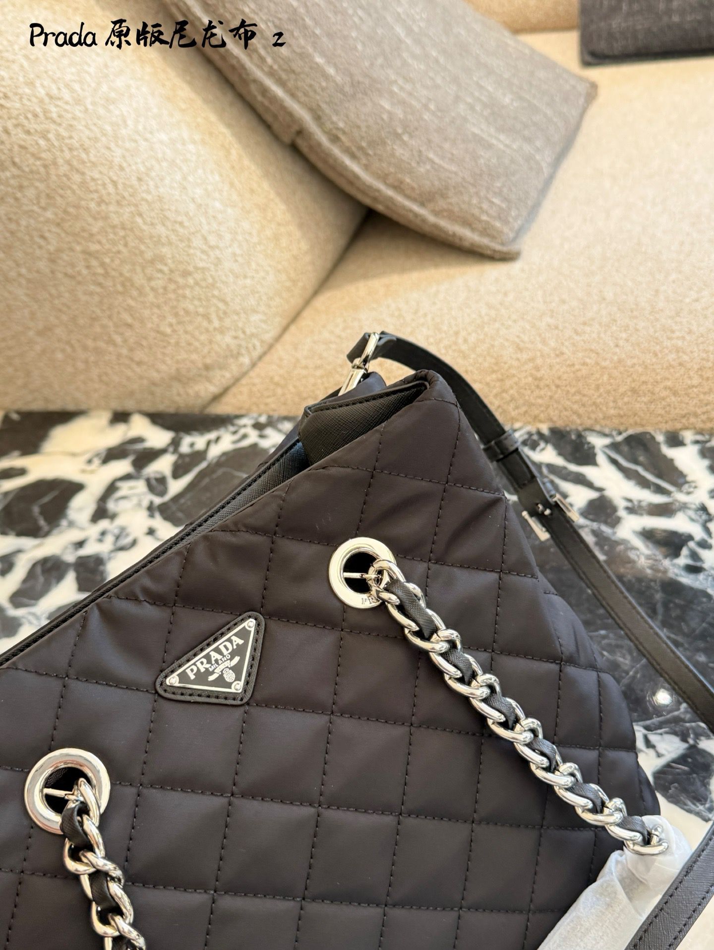 原單* Prada菱格鏈條托特包。$499