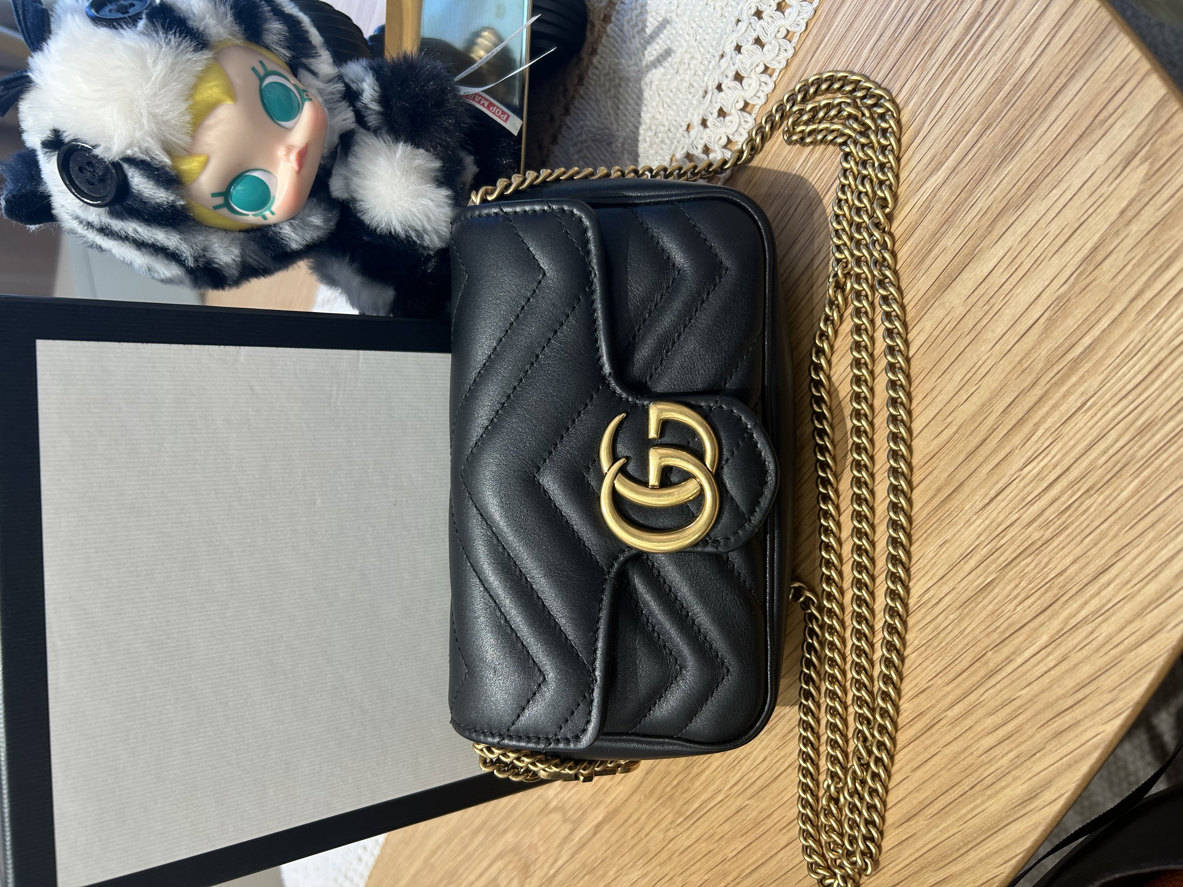 Gucci gg marmont mini flap bag 黑色牛皮金鏈 100%Authentic, 98%new ✅Dust bag✅ box 