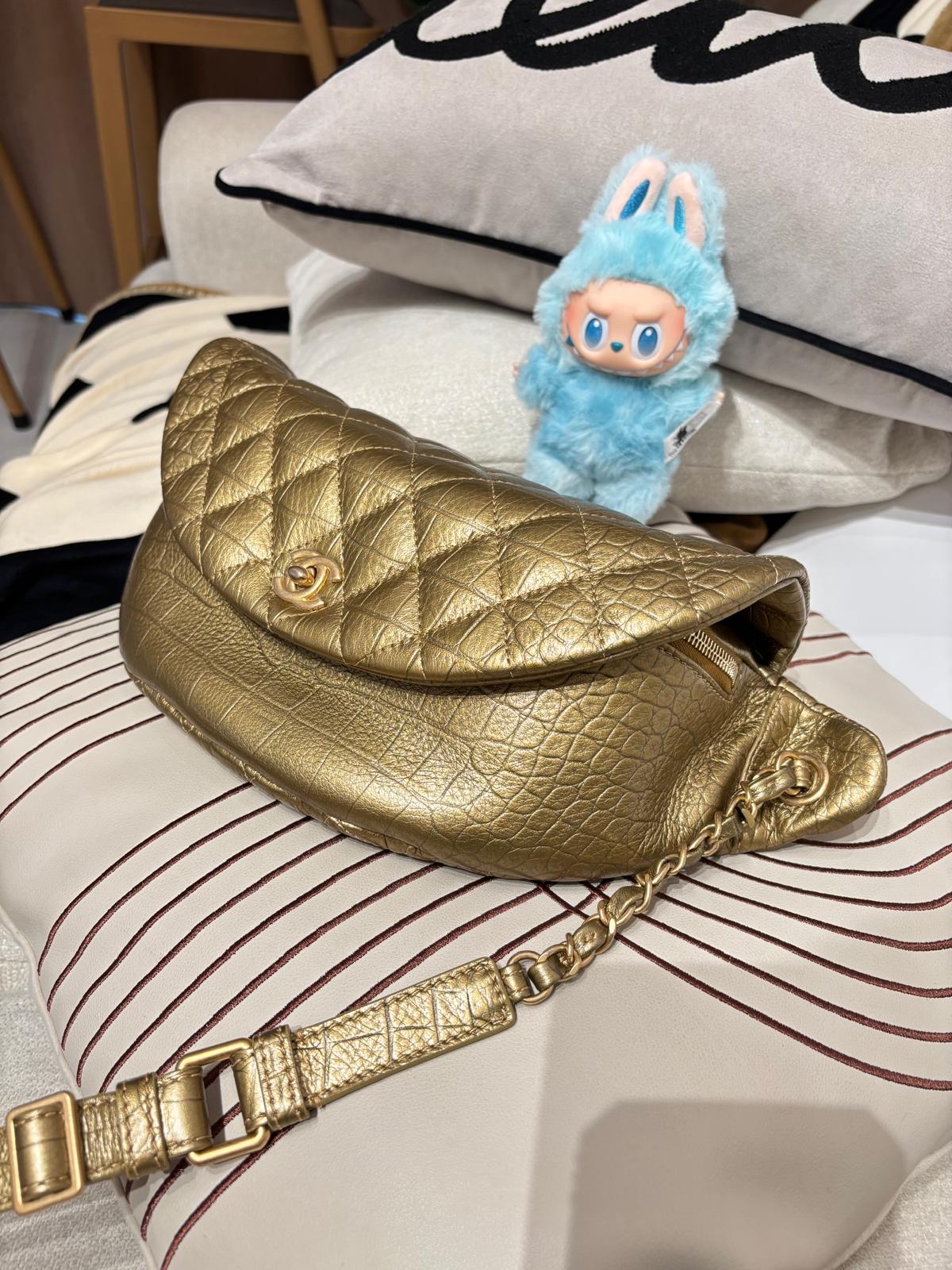 未使用品 Chanel belt bag 鱷魚紋牛皮 100%Authentic , Unused未使用品 ✅28貼✅dust bag 
