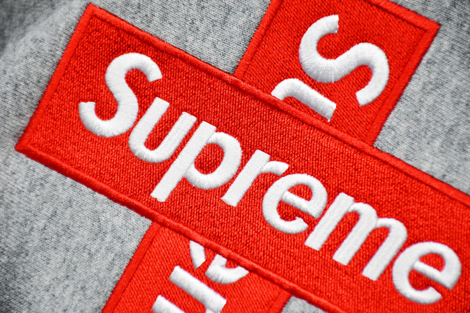 Supreme Cross Box Logo Hooded Sweatshirt