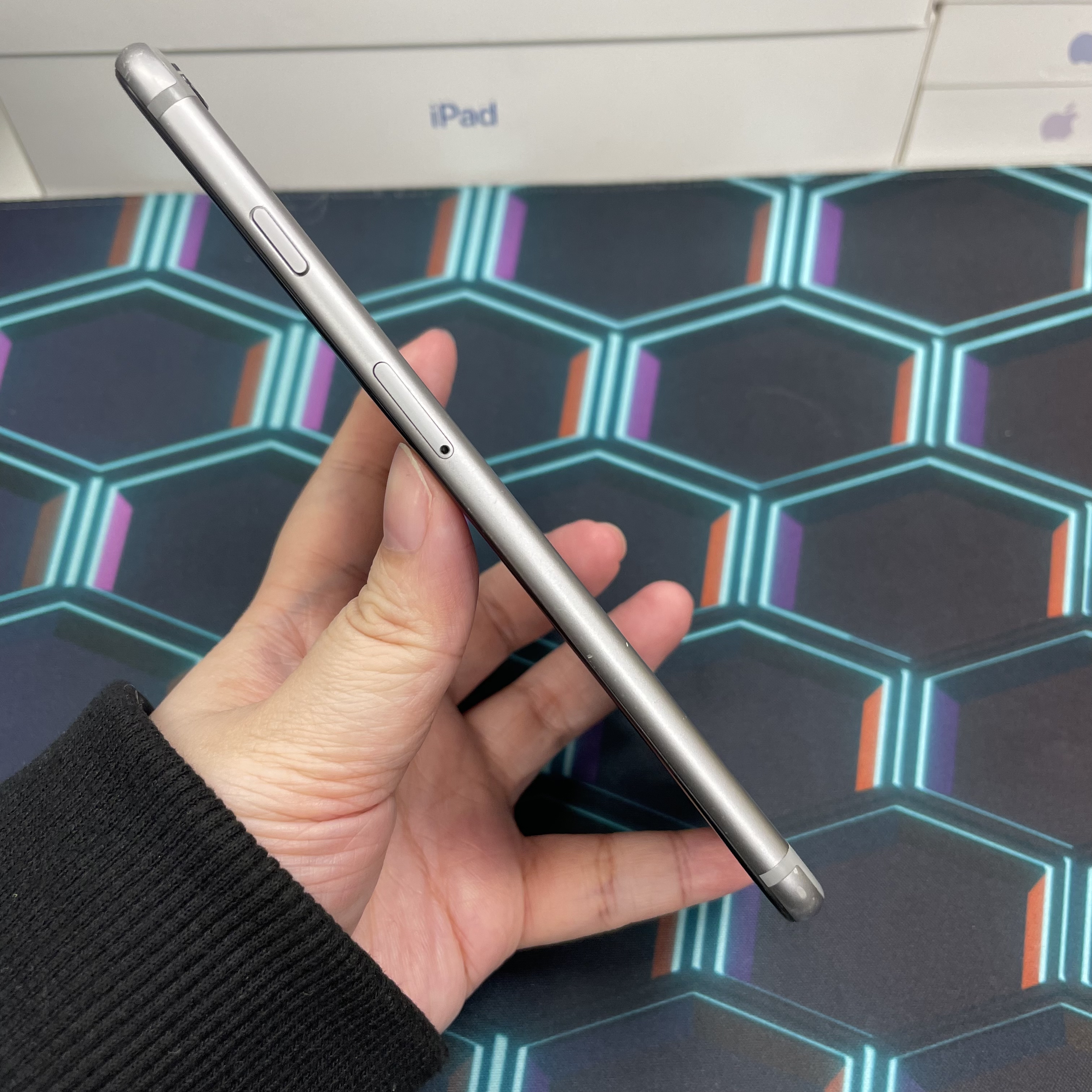 *5907 6 Plus 超靚機 128GB 電97 銀色 sliver