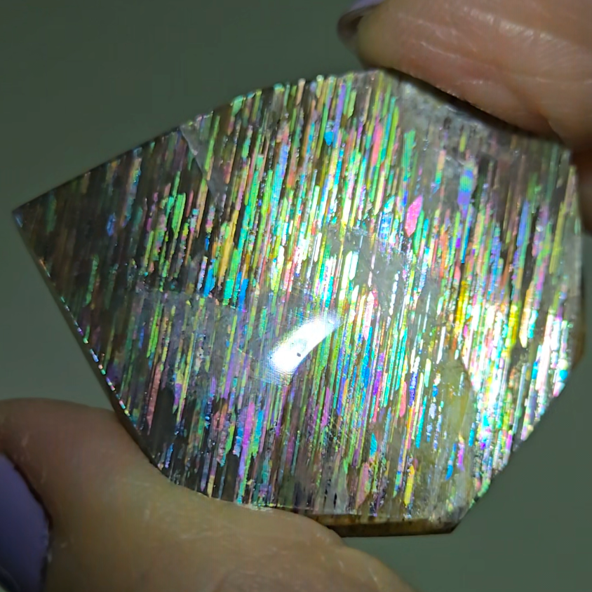 Rainbow meteor shower sunstone - SM75