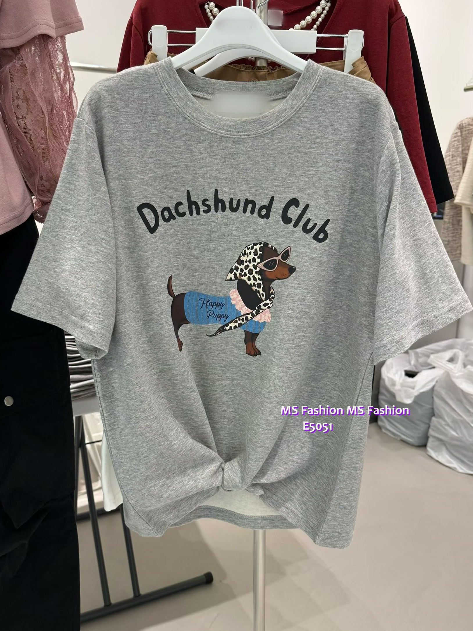 E5051 靚料可愛臘腸狗tee