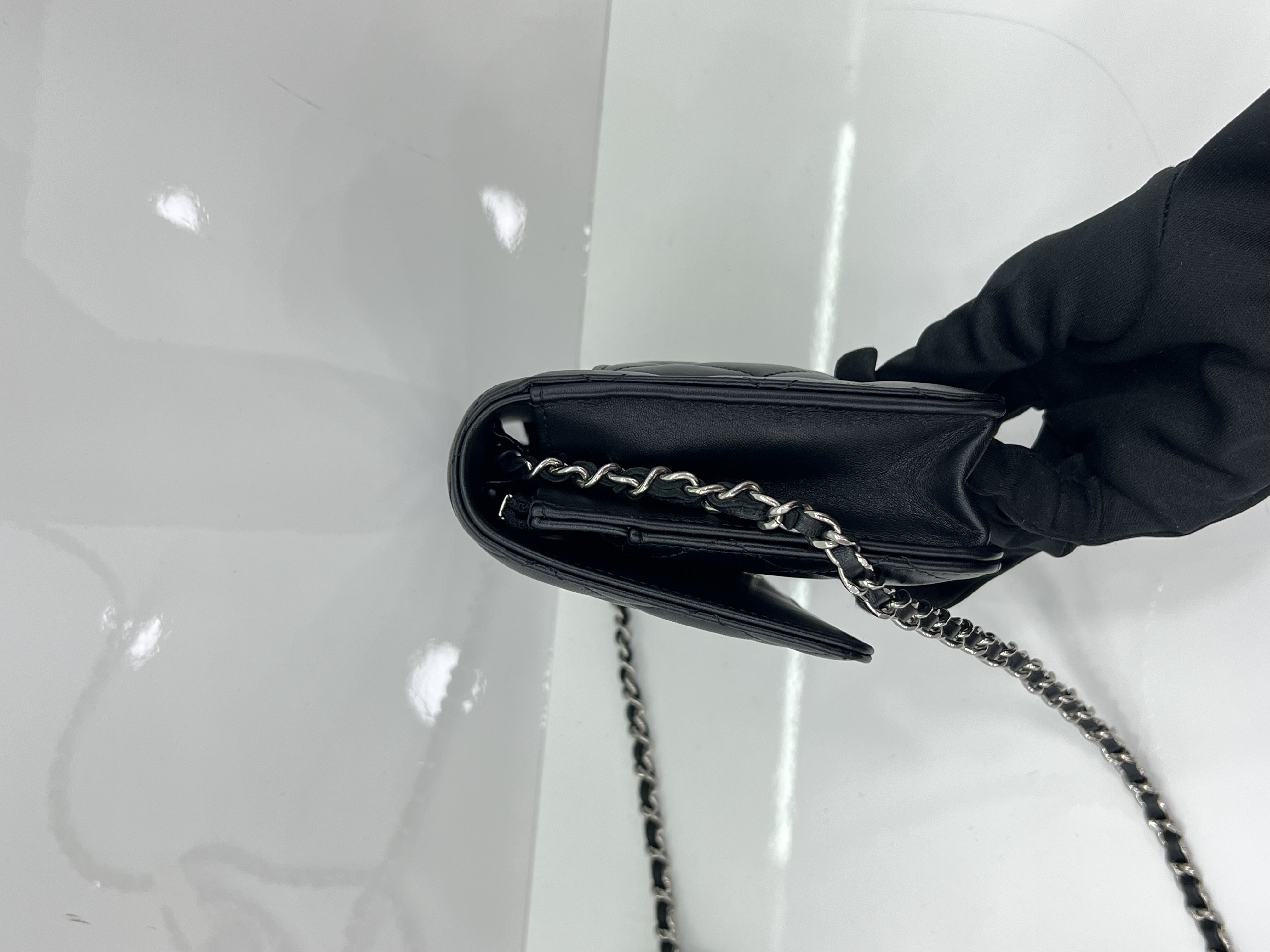 直播貨品 |  [1個-$100 2個-$300］ EE08